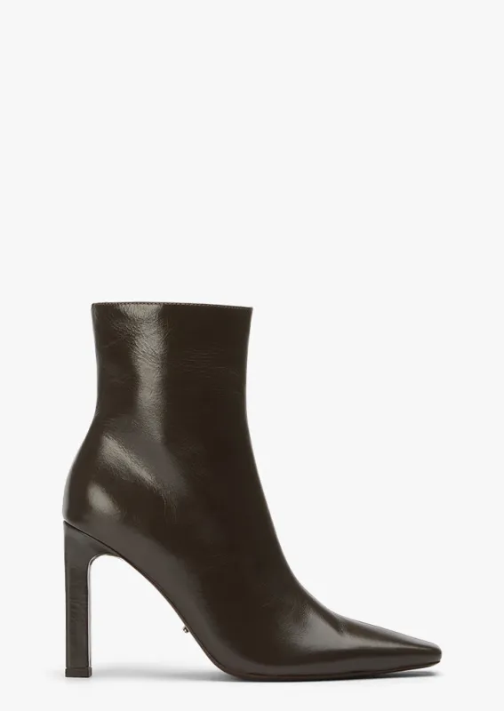 Prance Choc Valencia sold by Tony Bianco