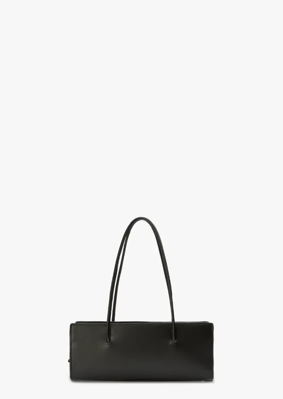 Flora Black Smooth made by Tony Bianco