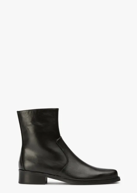 Dulce Black Como made by Tony Bianco