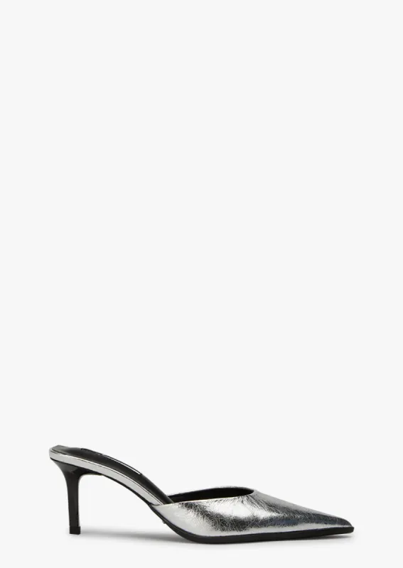 TONY BIANCO シルバー ミュール 新品未使用 TONY BIANCO（トニービアンコ）のポインテッド サンダル FAST