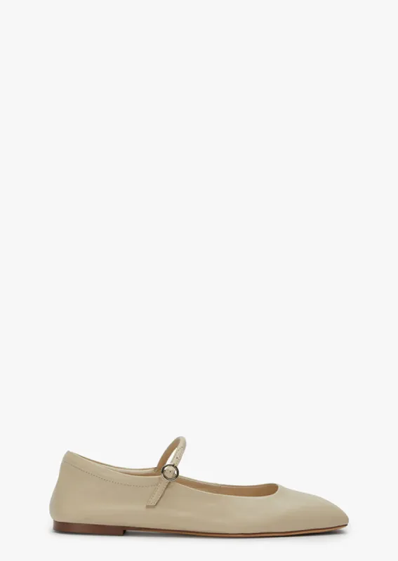 Bambi Vanilla Venice sold by Tony Bianco