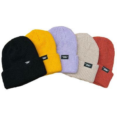 CDN BEANIE sold by Top of the World