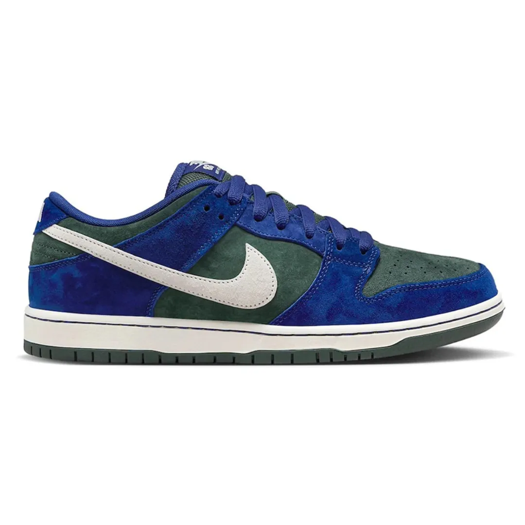 SB DUNK LOW PRO sold by Top of the World