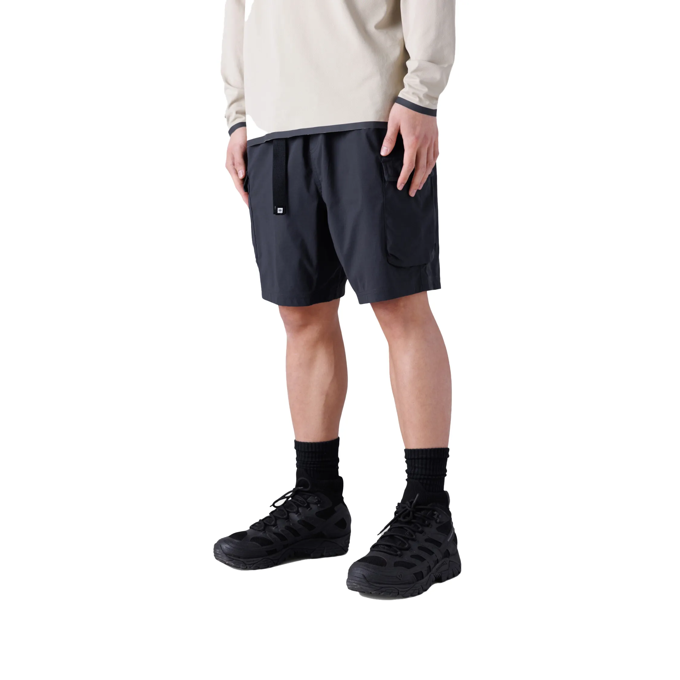 TRAVELER FEATHERLIGHT CARGO SHORT 8" sold by Top of the World