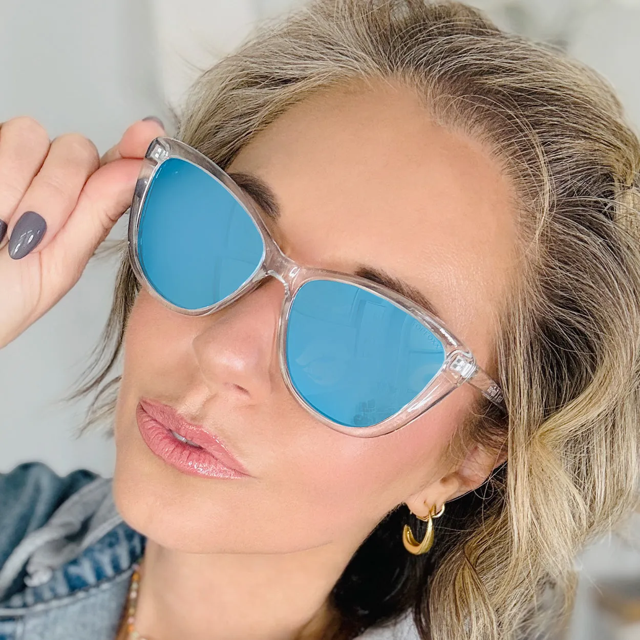 Kara - Mirrored Blue Cat Eye Sunglasses sold by Topfoxx product image thumbnail 4