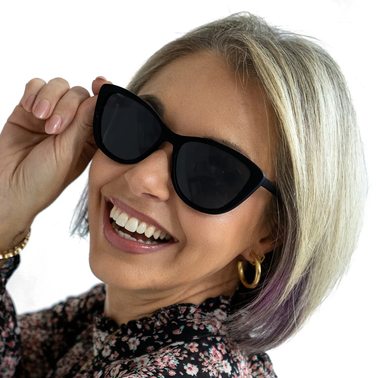 Kara - Black Cat Eye Sunglasses sold by Topfoxx product image thumbnail 2