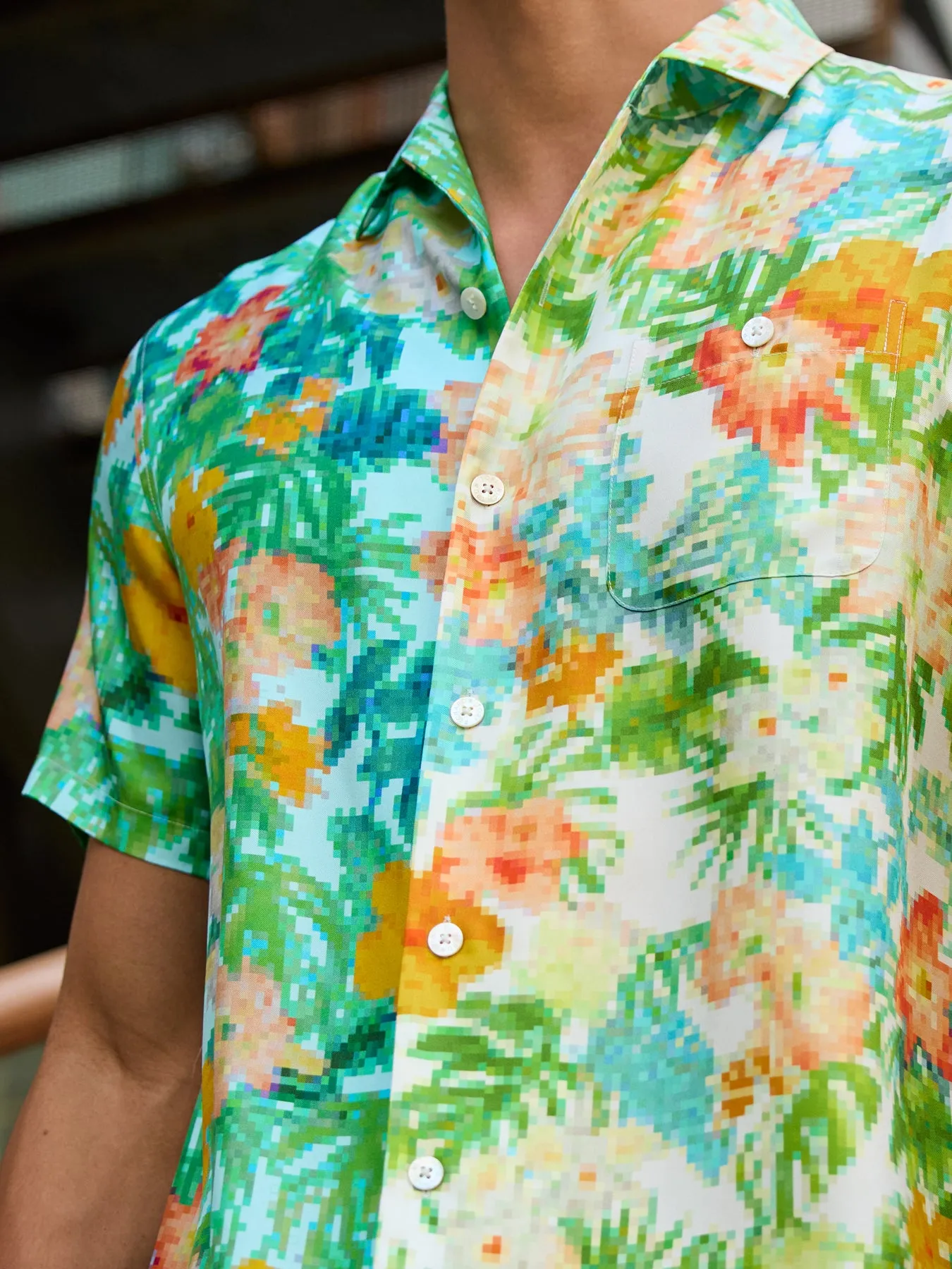 Tropical Loading... sold by Tori Richard product image thumbnail 2