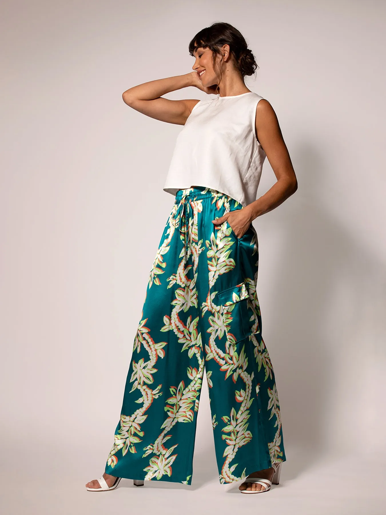 Lei of the Land Nikita Pant sold by Tori Richard product image thumbnail 3