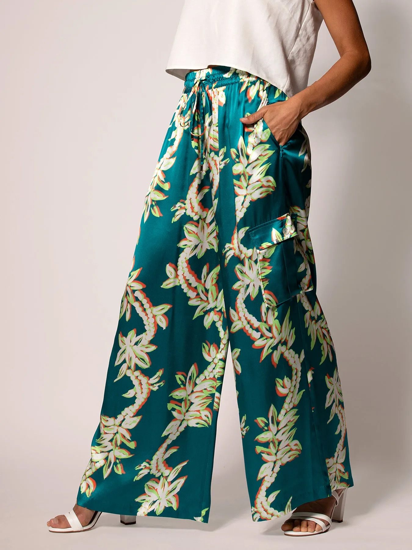 Lei of the Land Nikita Pant sold by Tori Richard product image thumbnail 2