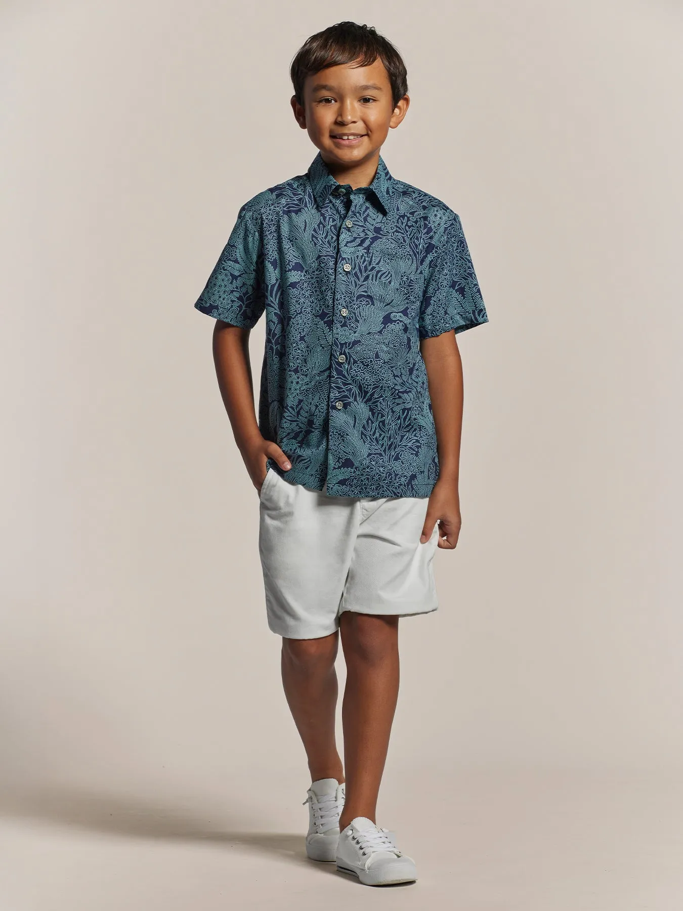 Coralcopia - Boy's sold by Tori Richard product image thumbnail 2