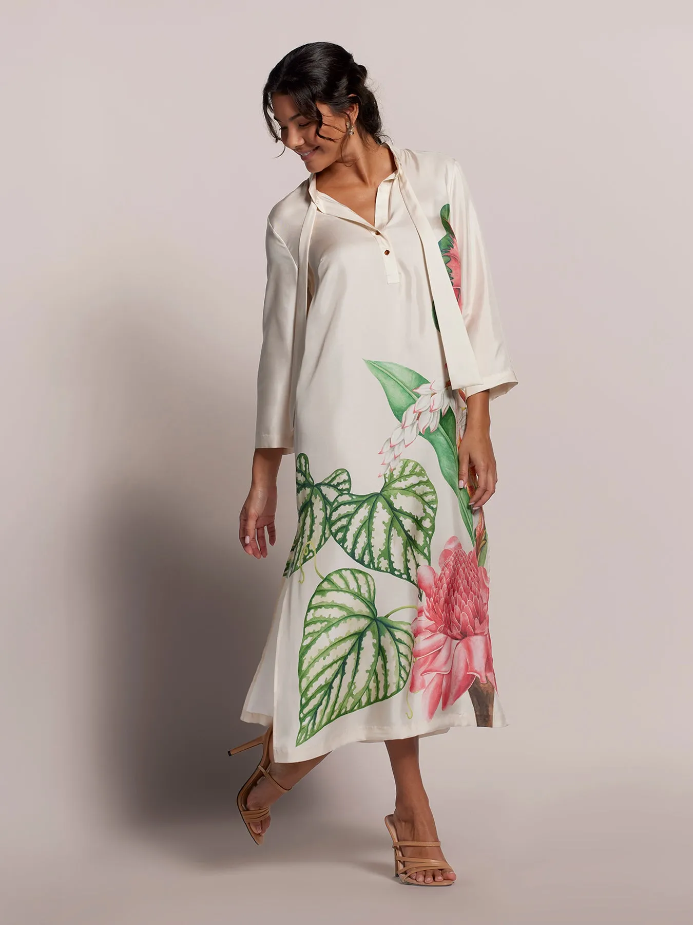 Tori's Garden Nicolette Caftan sold by Tori Richard product image thumbnail 3