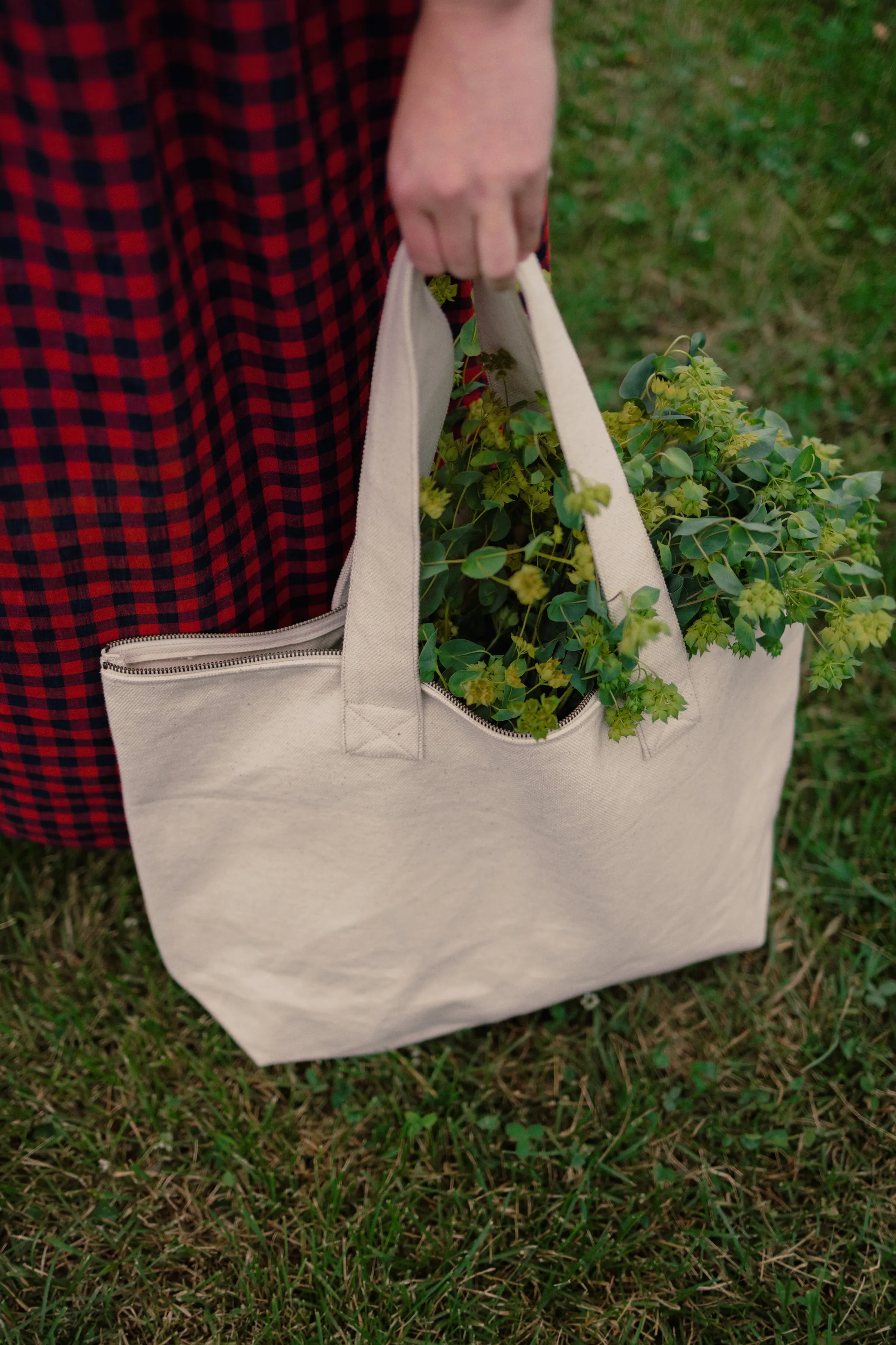 Vacationland Canvas Zipper Tote sold by Tradlands product image thumbnail 4