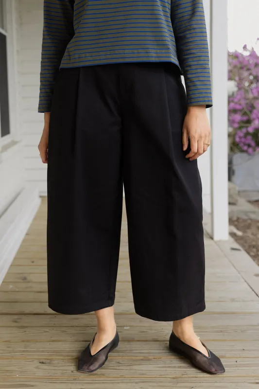 Stoop Pleated Pants made by Tradlands