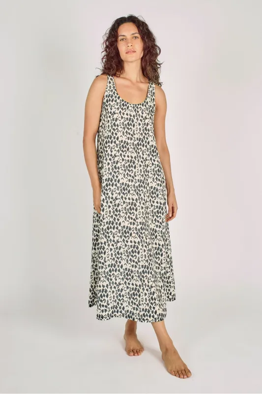 Dorothy Milk Broderie Dress | Parallel