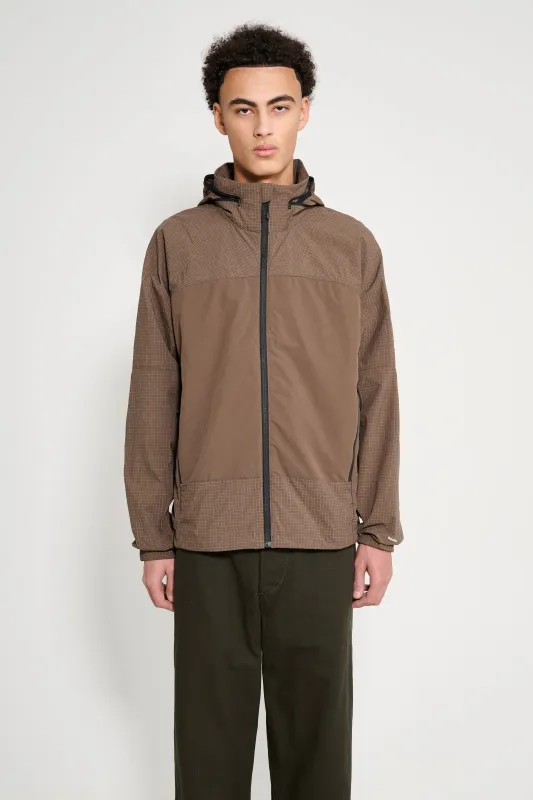 The North Face M Hke Utility Wind Jacket Smokey Brown sold by Tres Bien