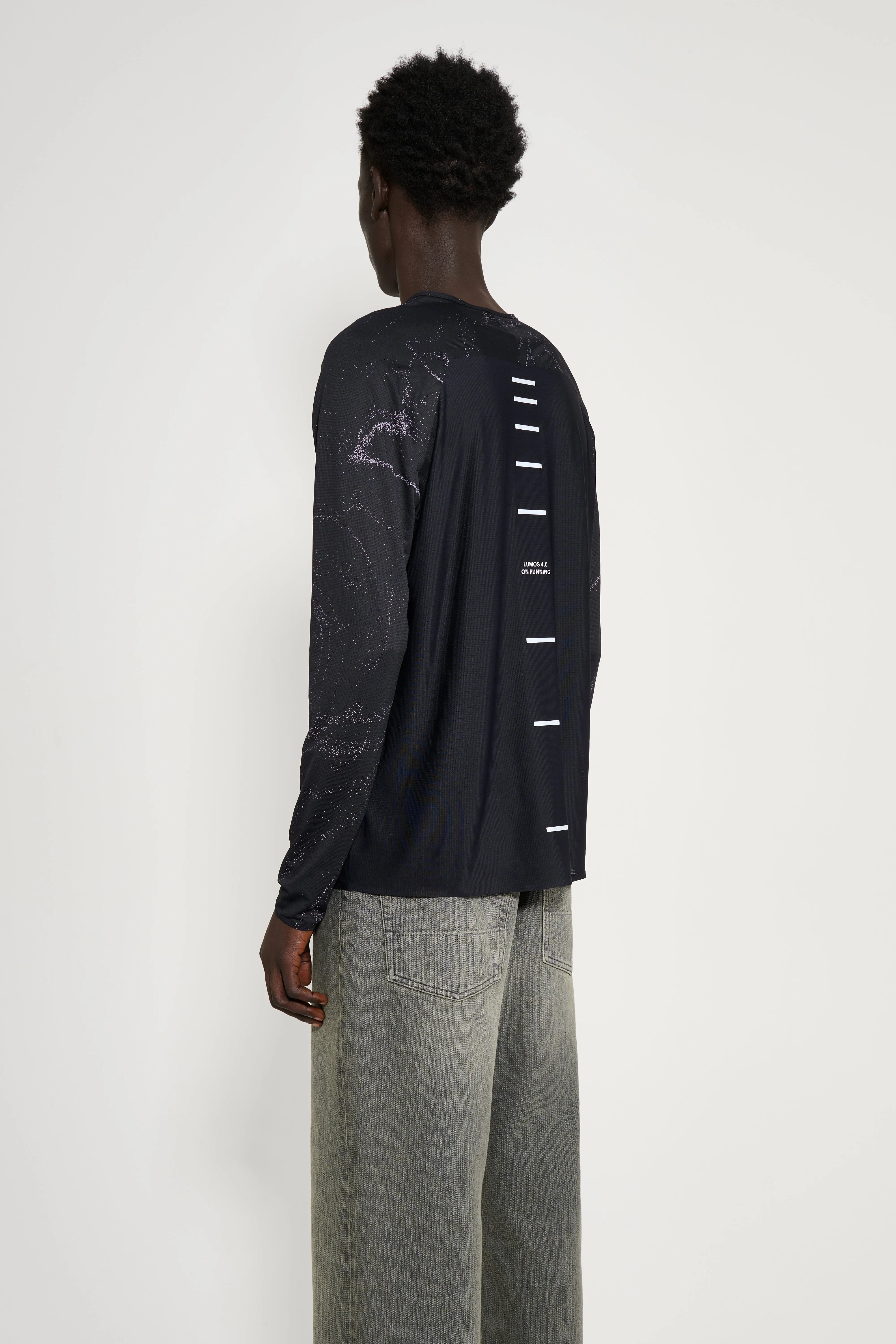 On Performance Long-T Lumos Black sold by Tres Bien product image thumbnail 3