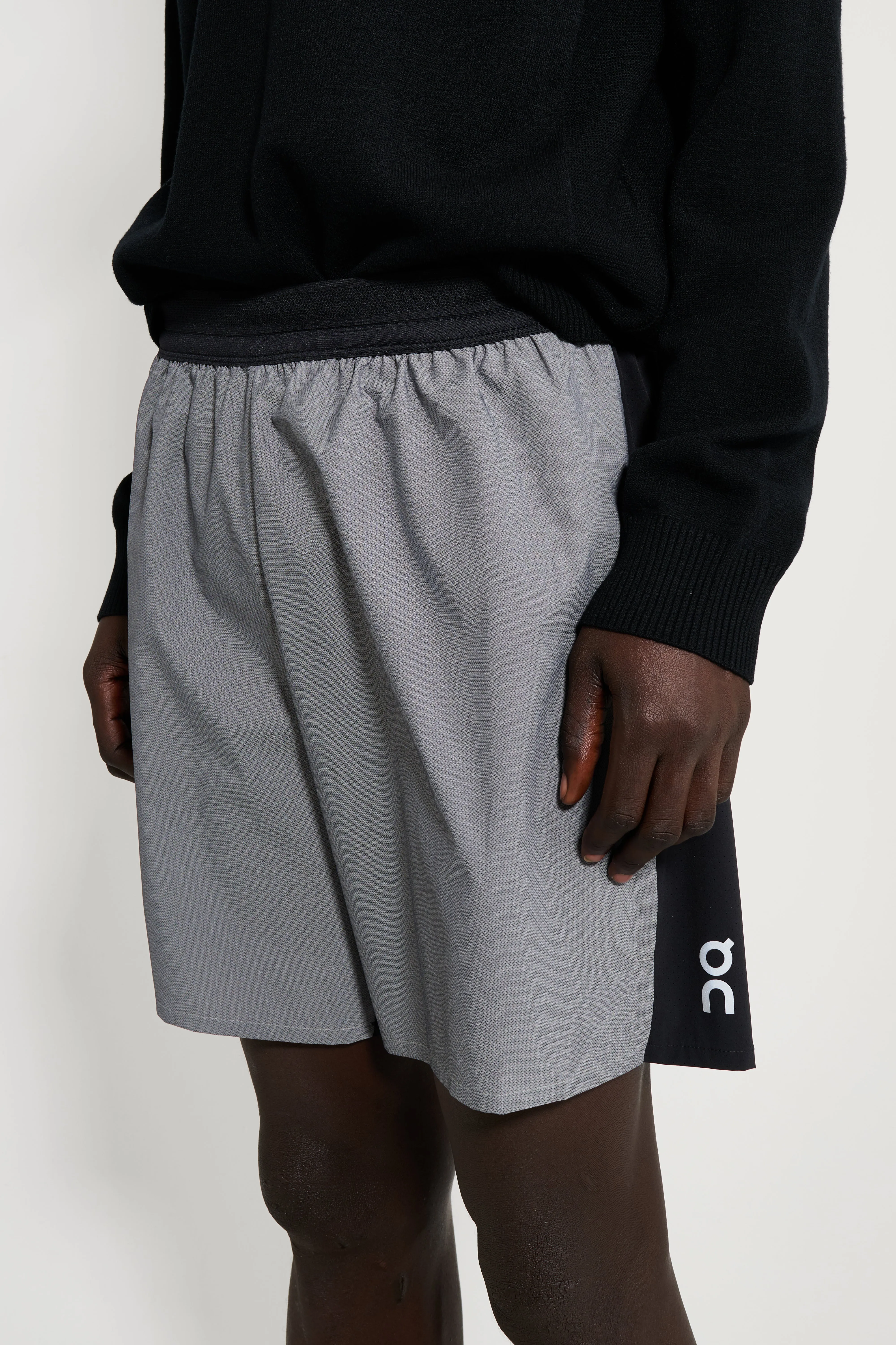 On Performance Shorts Lumos Eclipse / Black sold by Tres Bien product image thumbnail 2