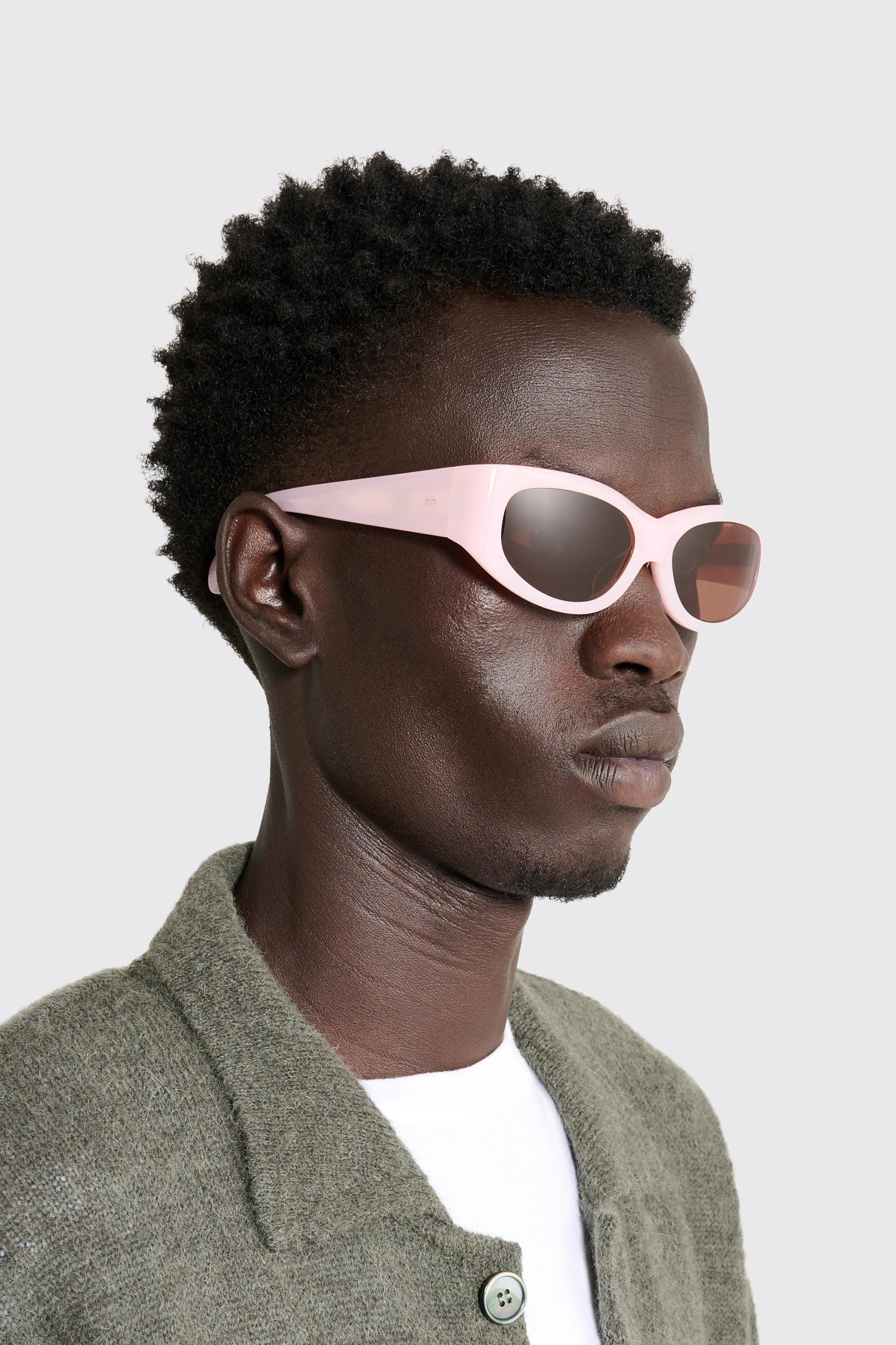 Sun Buddies Rafael Strawberry Milk sold by Tres Bien product image thumbnail 2