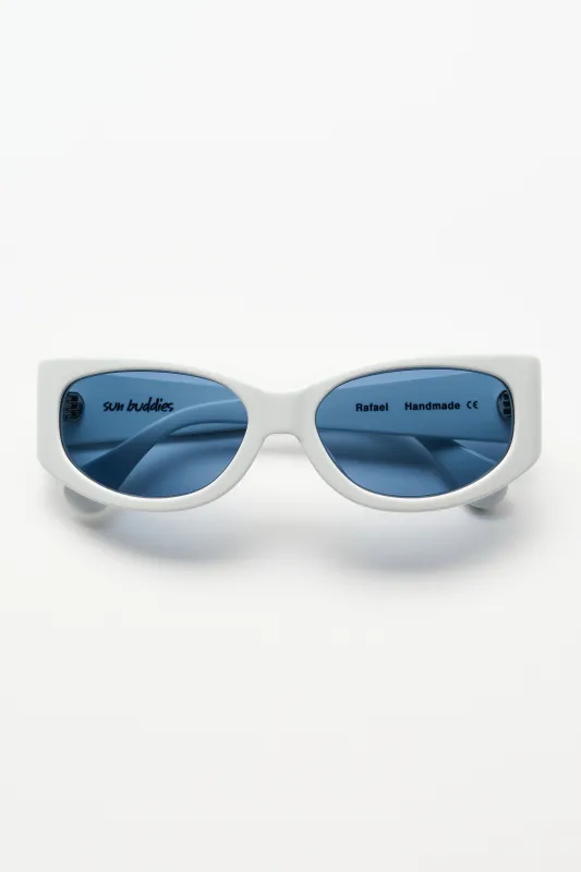 Sun Buddies Rafael Solid White sold by Tres Bien