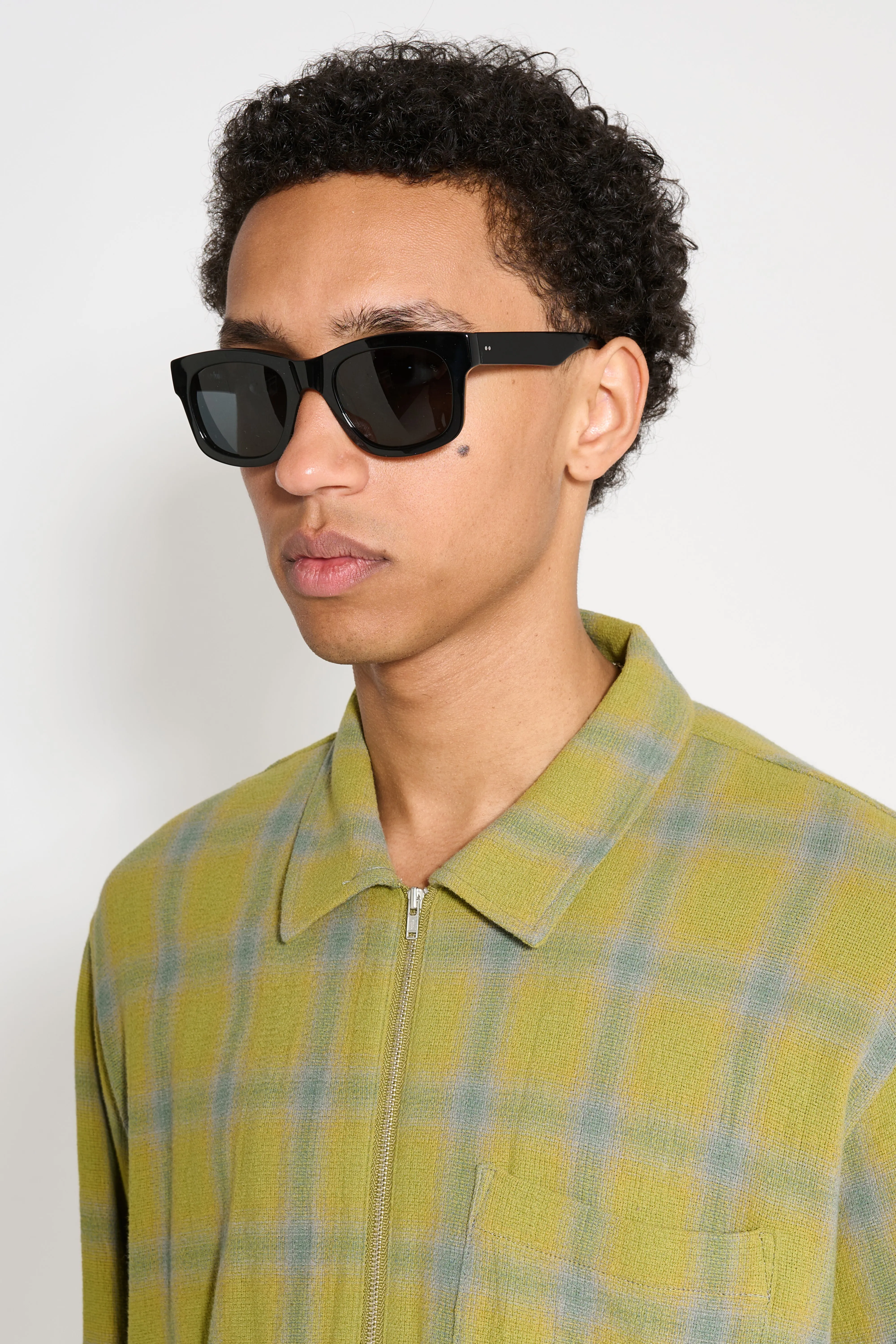 Sun Buddies Bibi Black sold by Tres Bien product image thumbnail 3