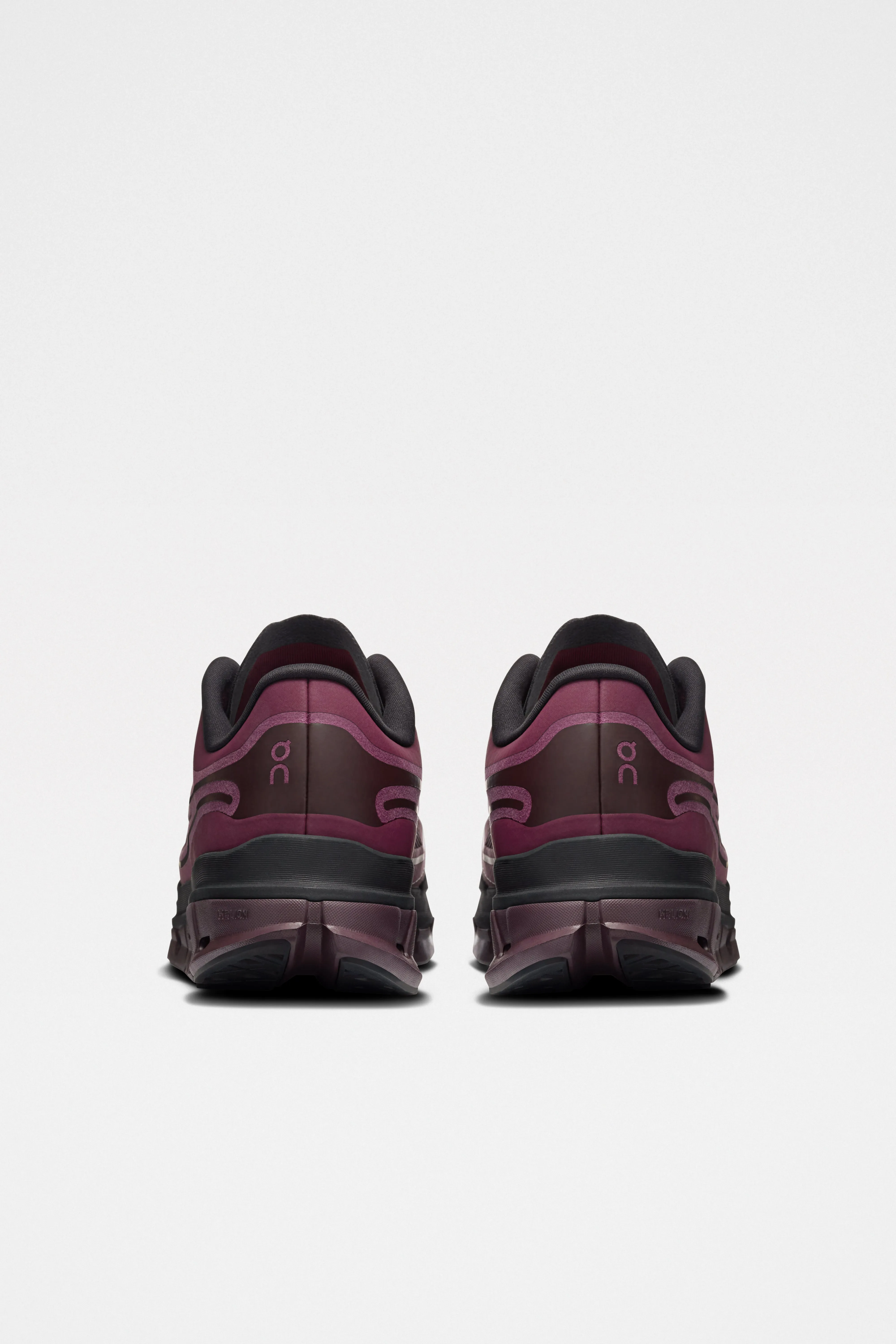 On Cloudflow 5 Ad Fig / Mulberry sold by Tres Bien product image thumbnail 5