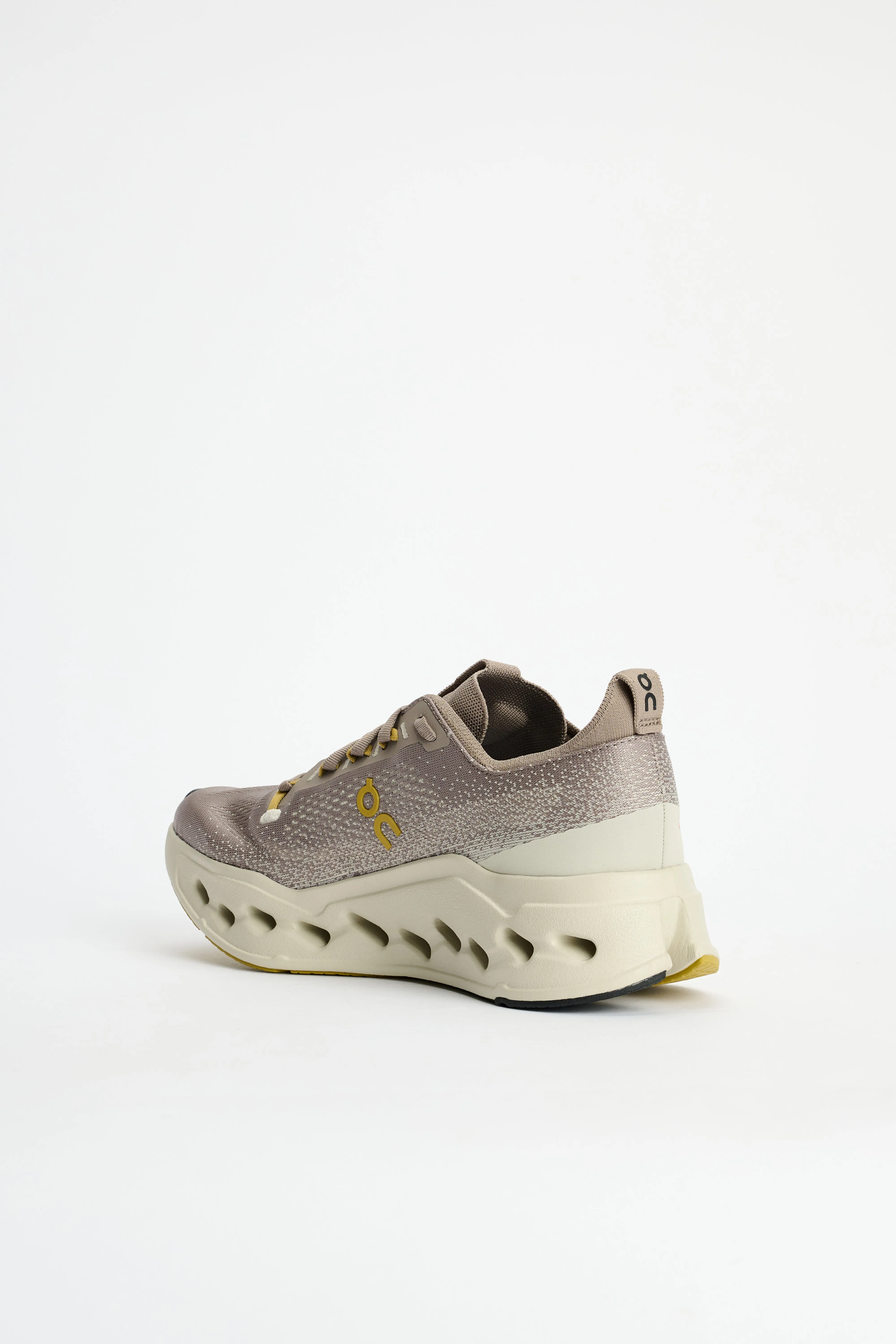On Cloudsurfer Max Cinder / Pelican sold by Tres Bien product image thumbnail 2