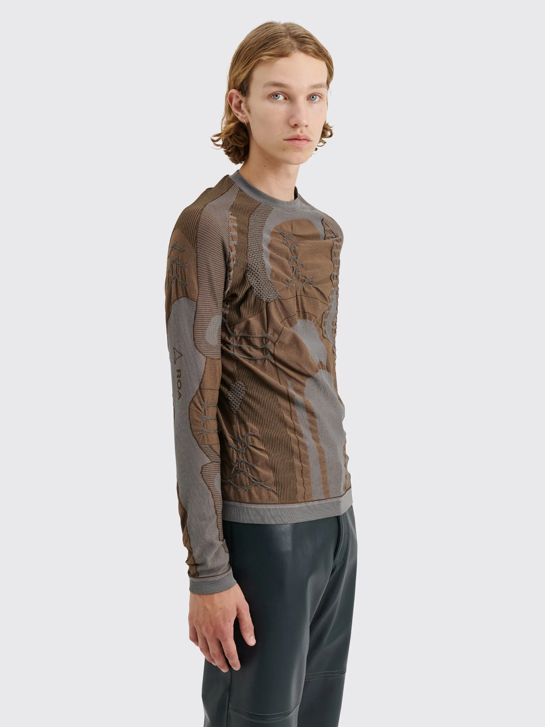 ROA Roundneck 3D Knit Sweater Brown / Grey sold by Tres Bien product image thumbnail 4