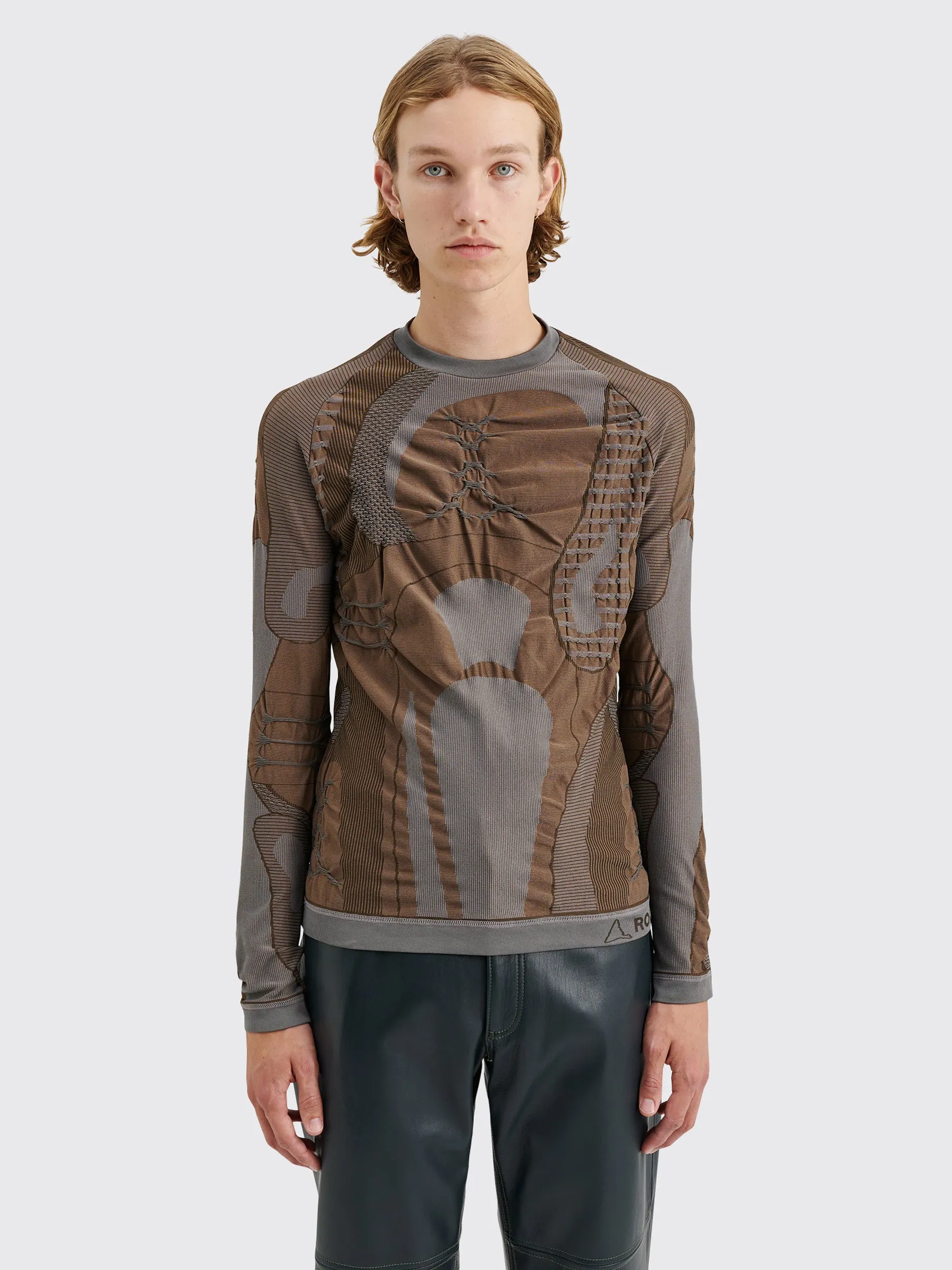 ROA Roundneck 3D Knit Sweater Brown / Grey sold by Tres Bien