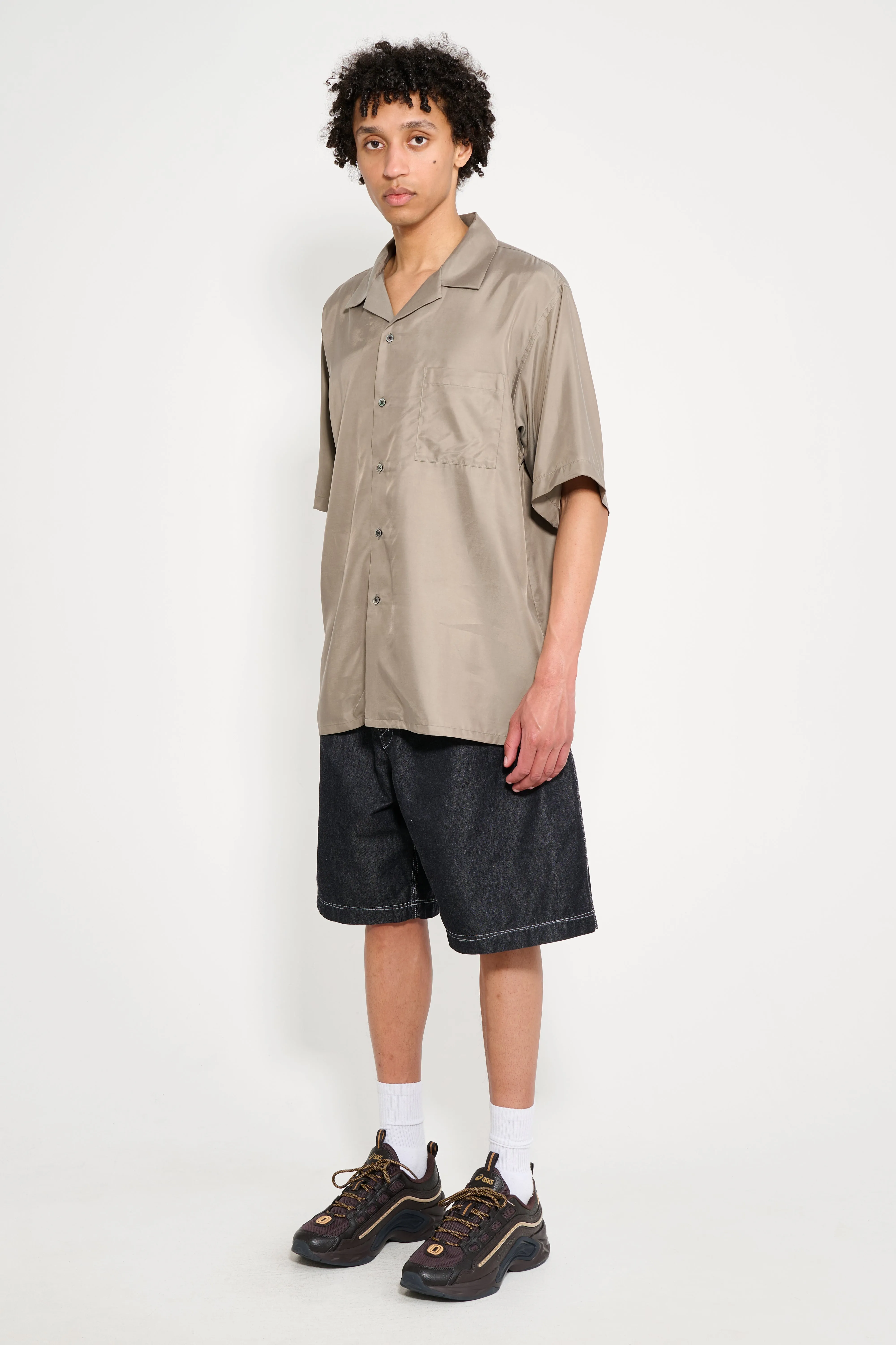 Junya Watanabe MAN Wide Leg Pleated Shorts Black sold by Tres Bien product image thumbnail 2