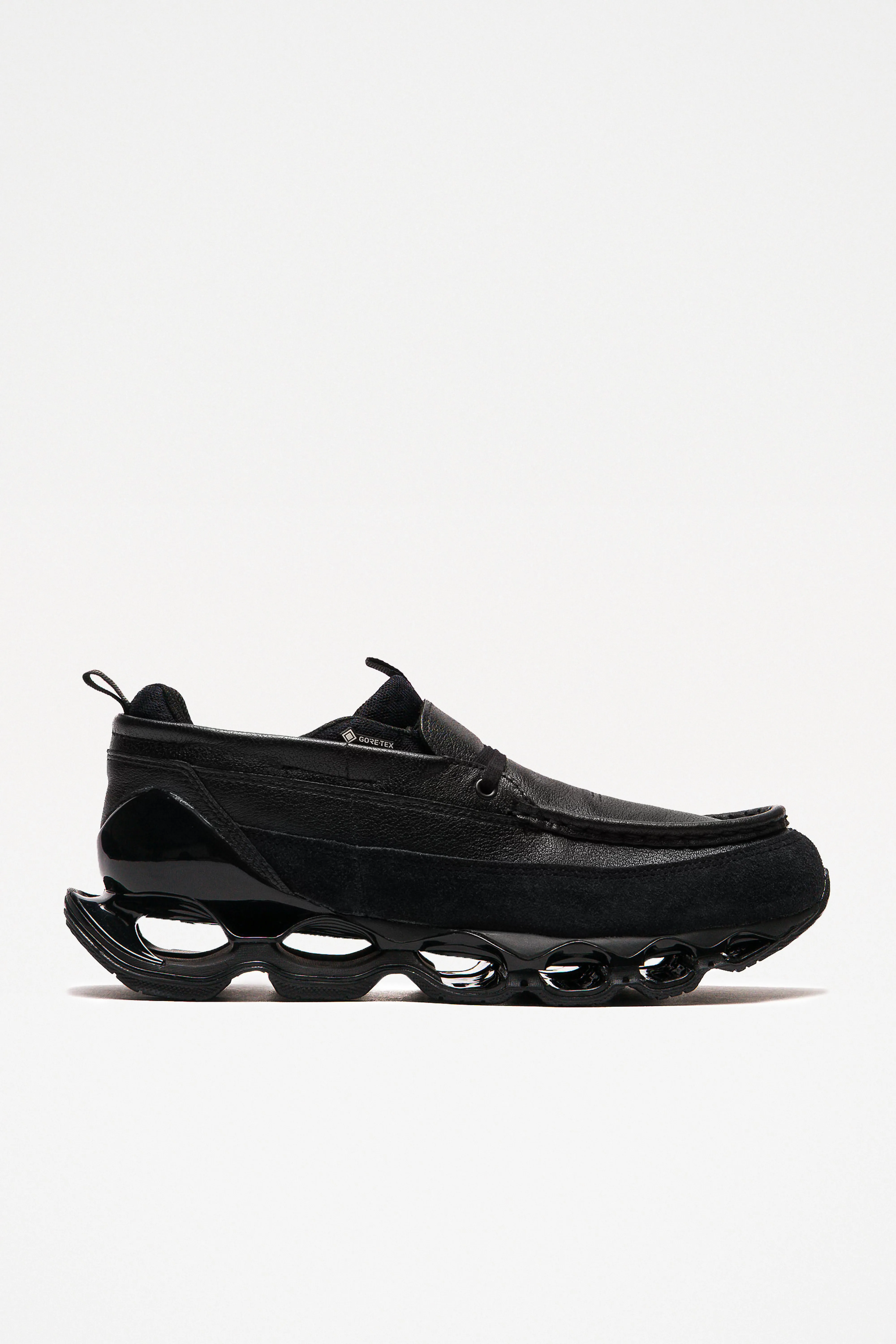 Mizuno Wave Prophecy Moc GTX Black / Black sold by Tres Bien