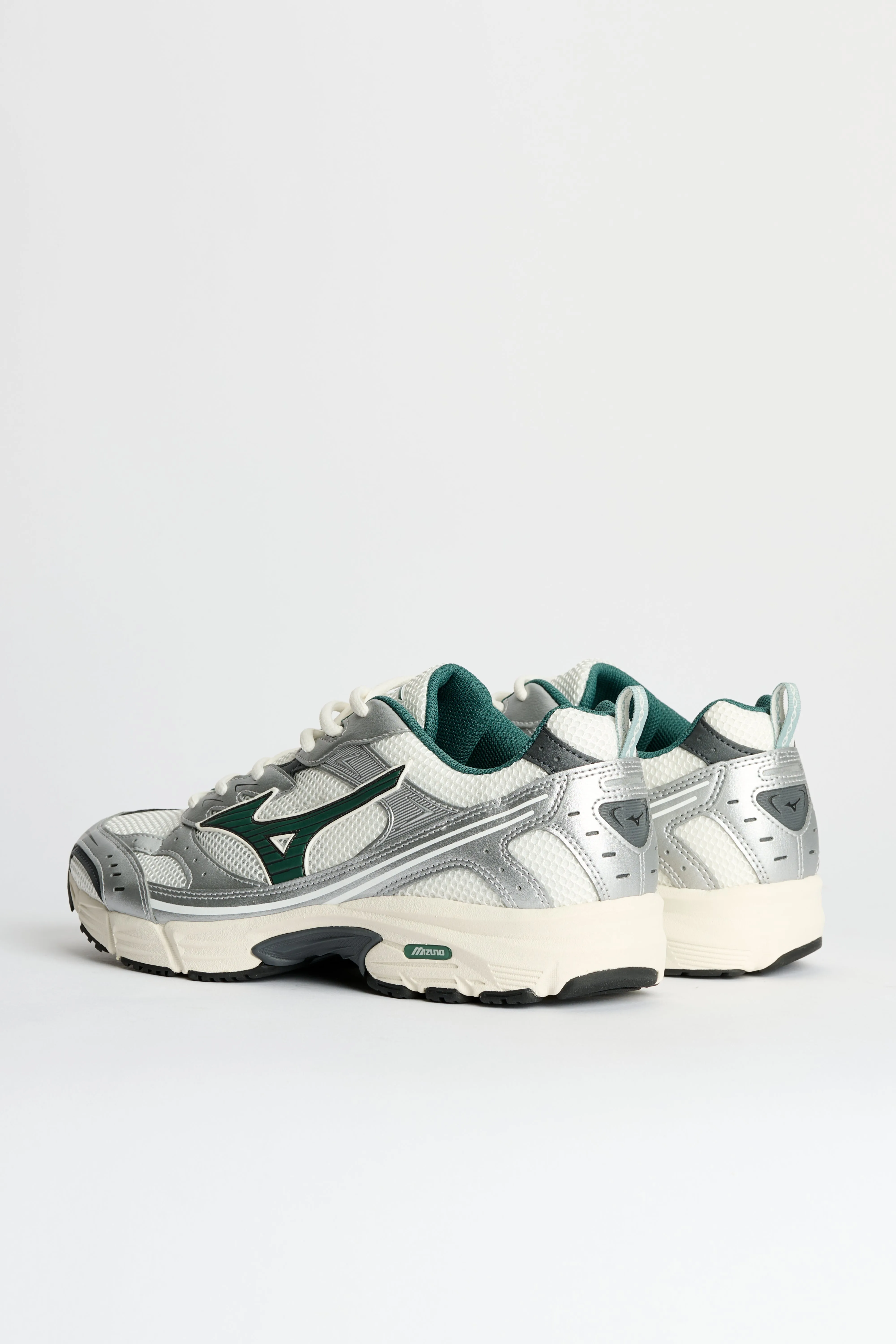 Mizuno MXR Snow White / Bistro Green sold by Tres Bien product image thumbnail 4