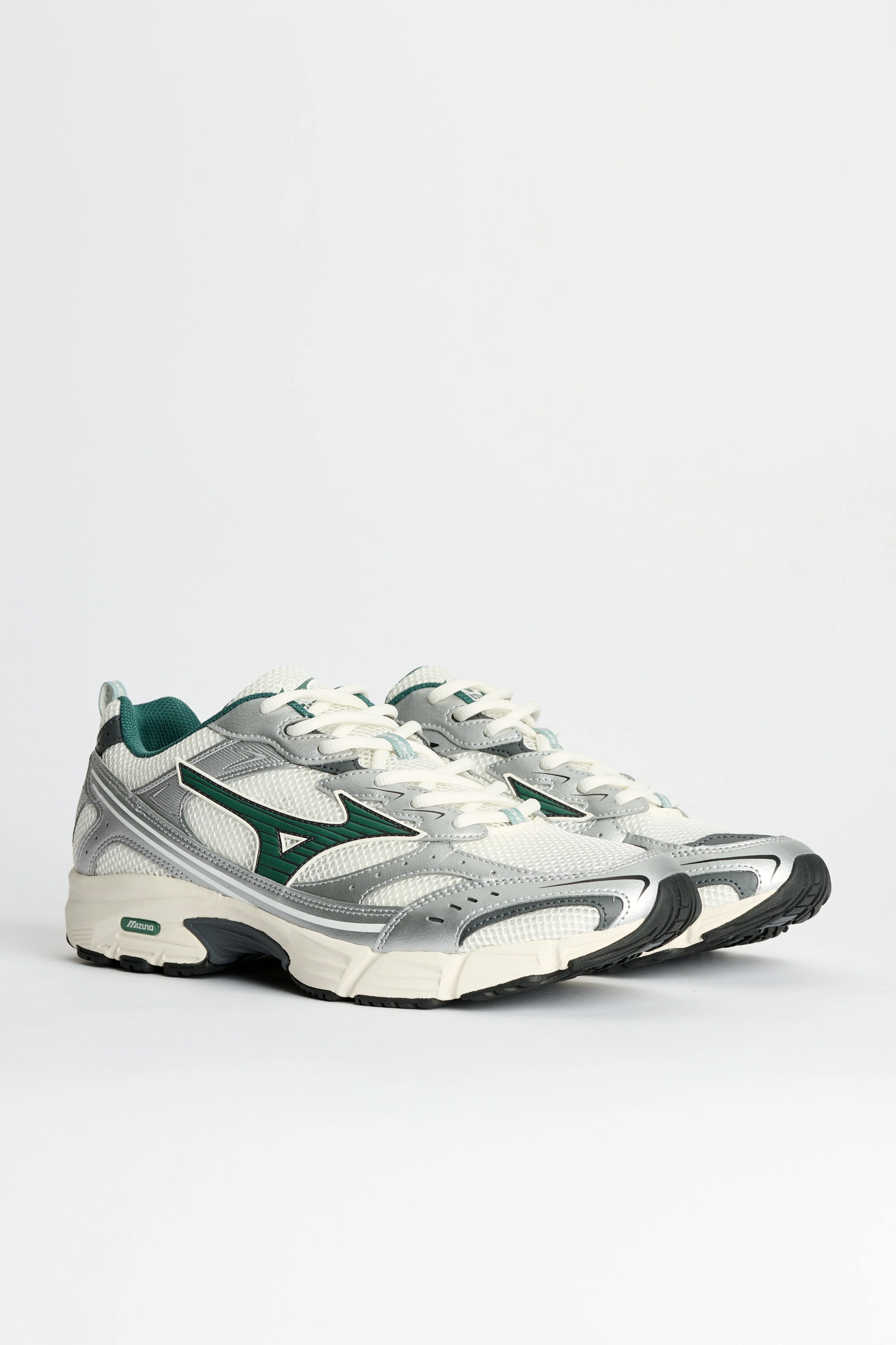 Mizuno MXR Snow White / Bistro Green sold by Tres Bien product image thumbnail 3