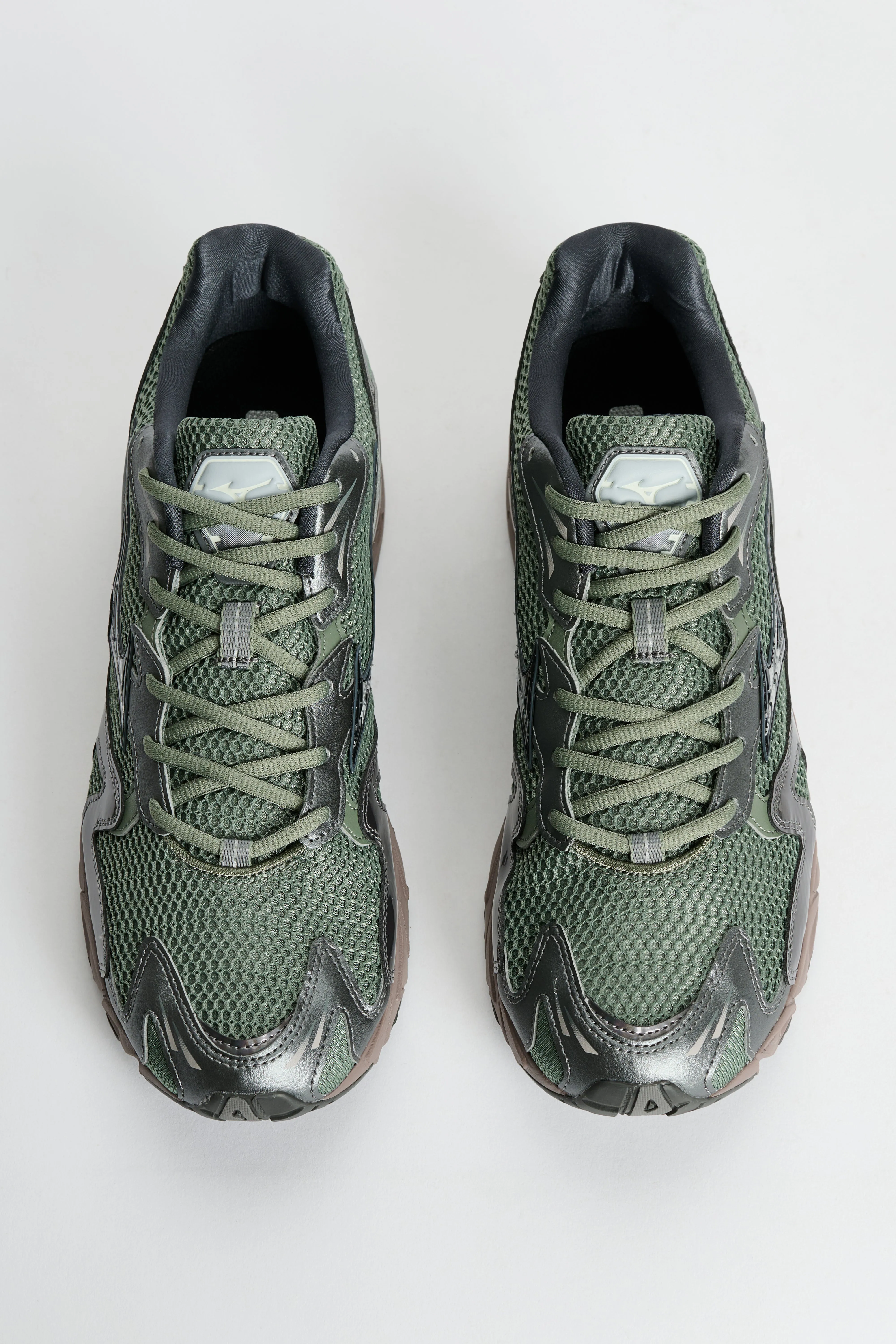Mizuno Wave Rider 10 Agave Green / Black Sand sold by Tres Bien product image thumbnail 5