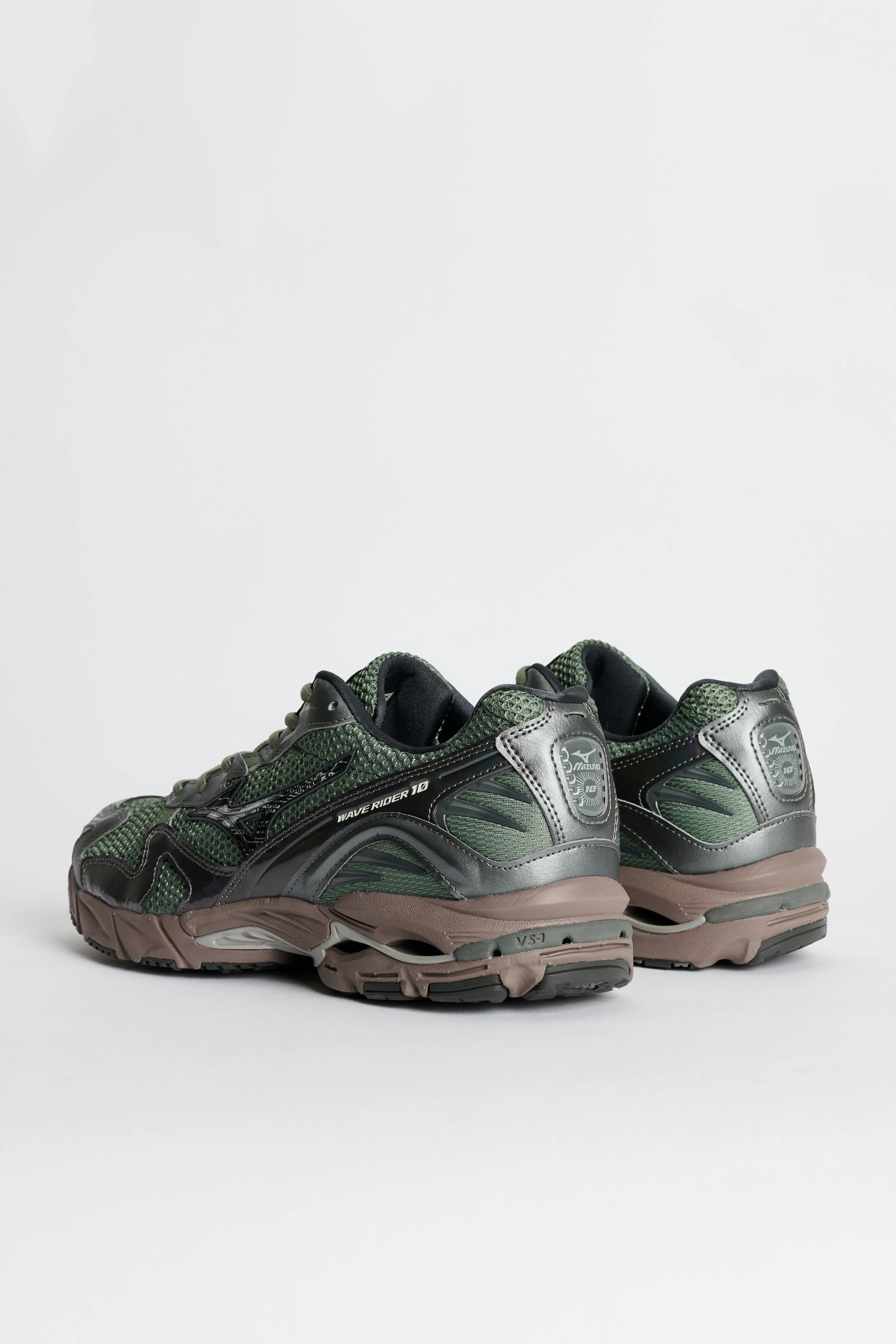 Mizuno Wave Rider 10 Agave Green / Black Sand sold by Tres Bien product image thumbnail 4