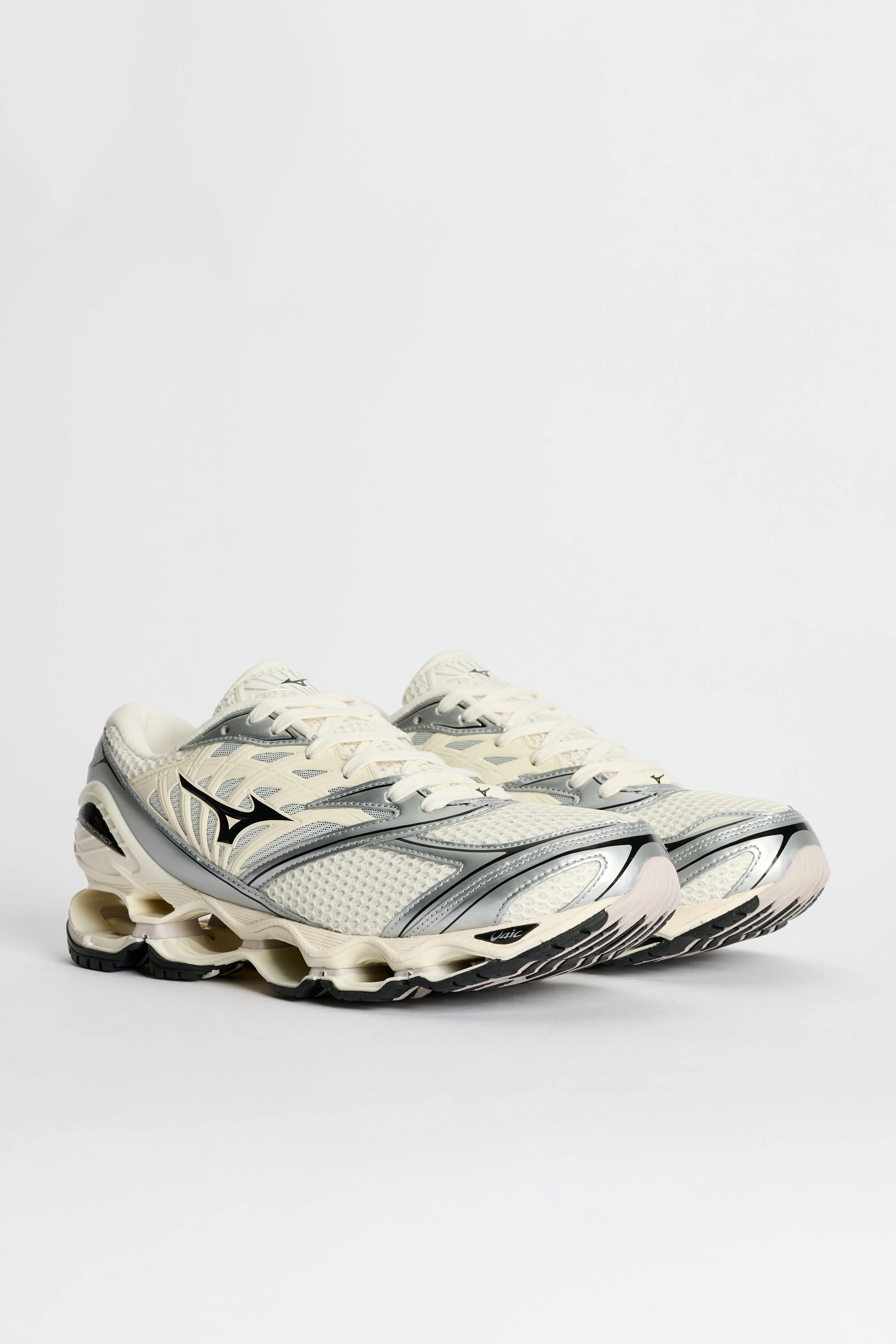 Mizuno Wave Prophecy LS Pristine / Silver sold by Tres Bien product image thumbnail 3