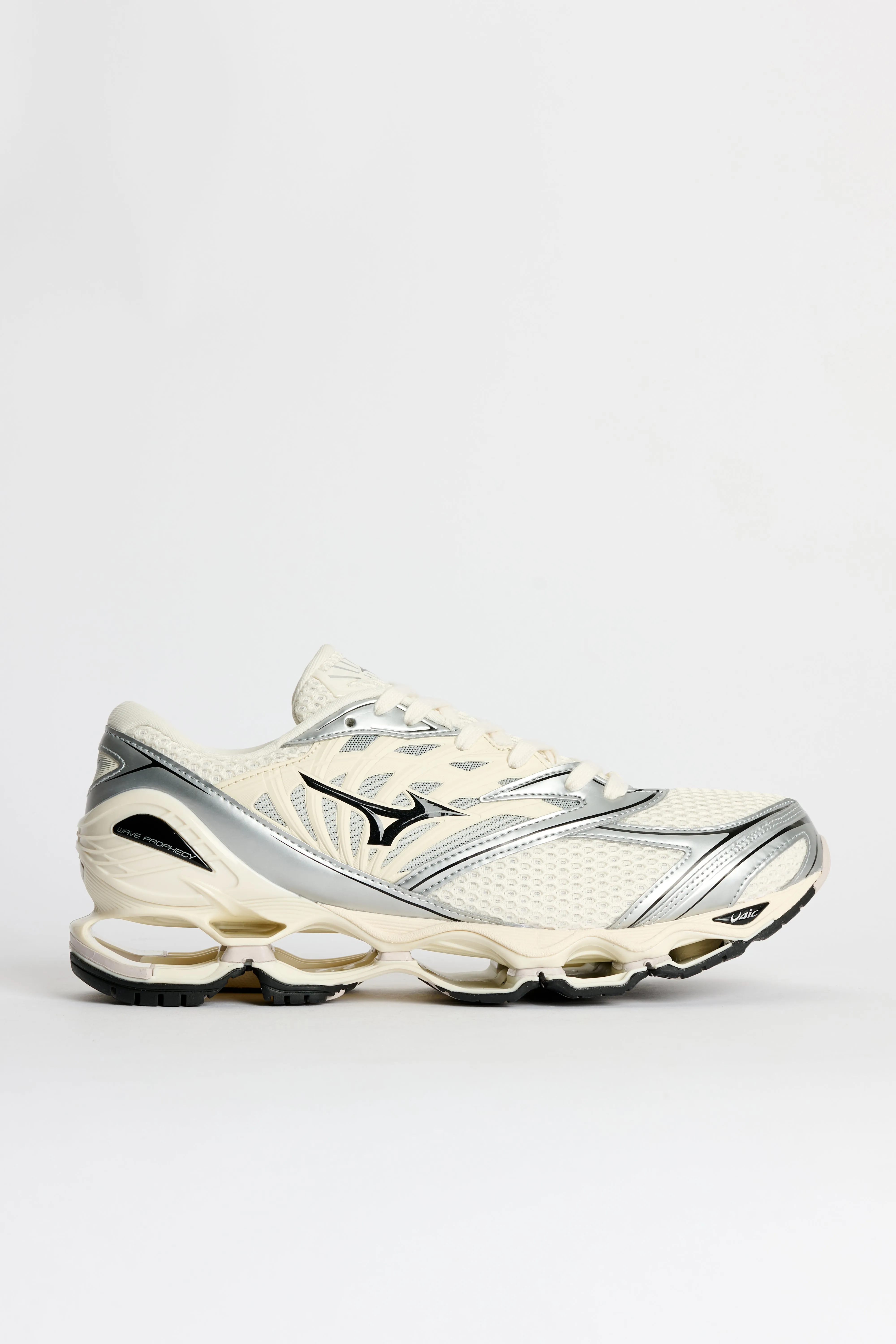 Mizuno Wave Prophecy LS Pristine / Silver sold by Tres Bien