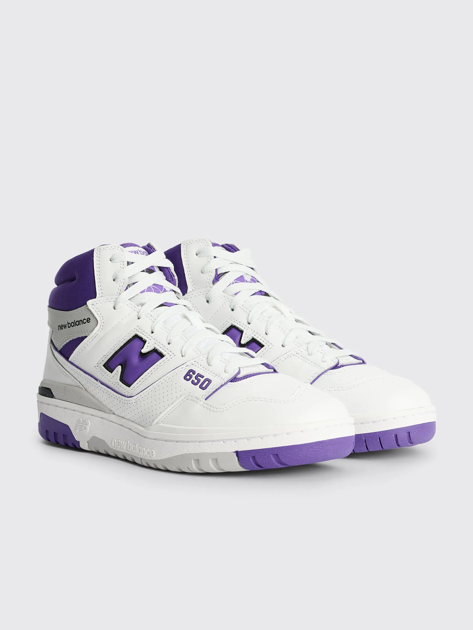 New Balance 560 White / Interstellar sold by Tres Bien product image thumbnail 3