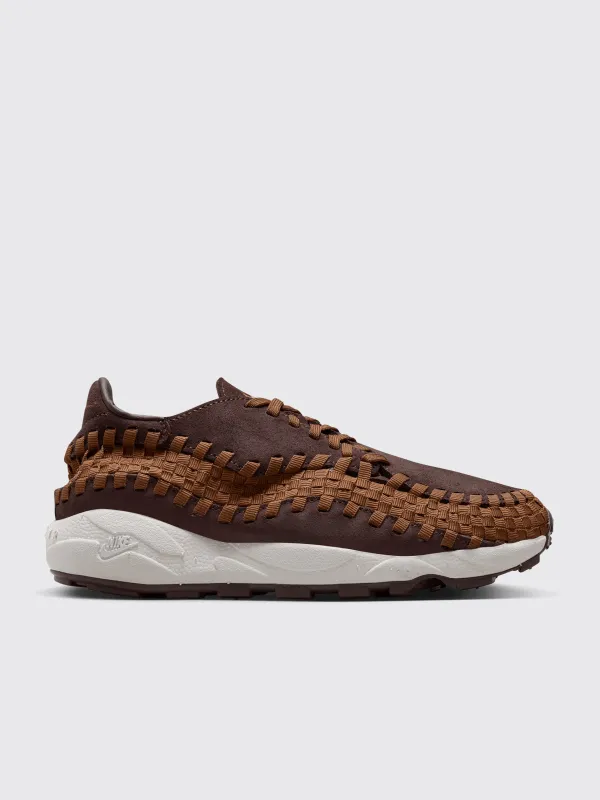 Nike W’s Air Footscape Woven Earth / Light British Tan sold by Tres Bien