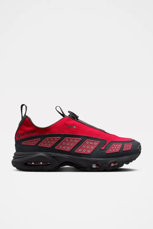 Nike W’s Air Max Sndr Gtx Hyper Crimson / Fire Red sold by Tres Bien