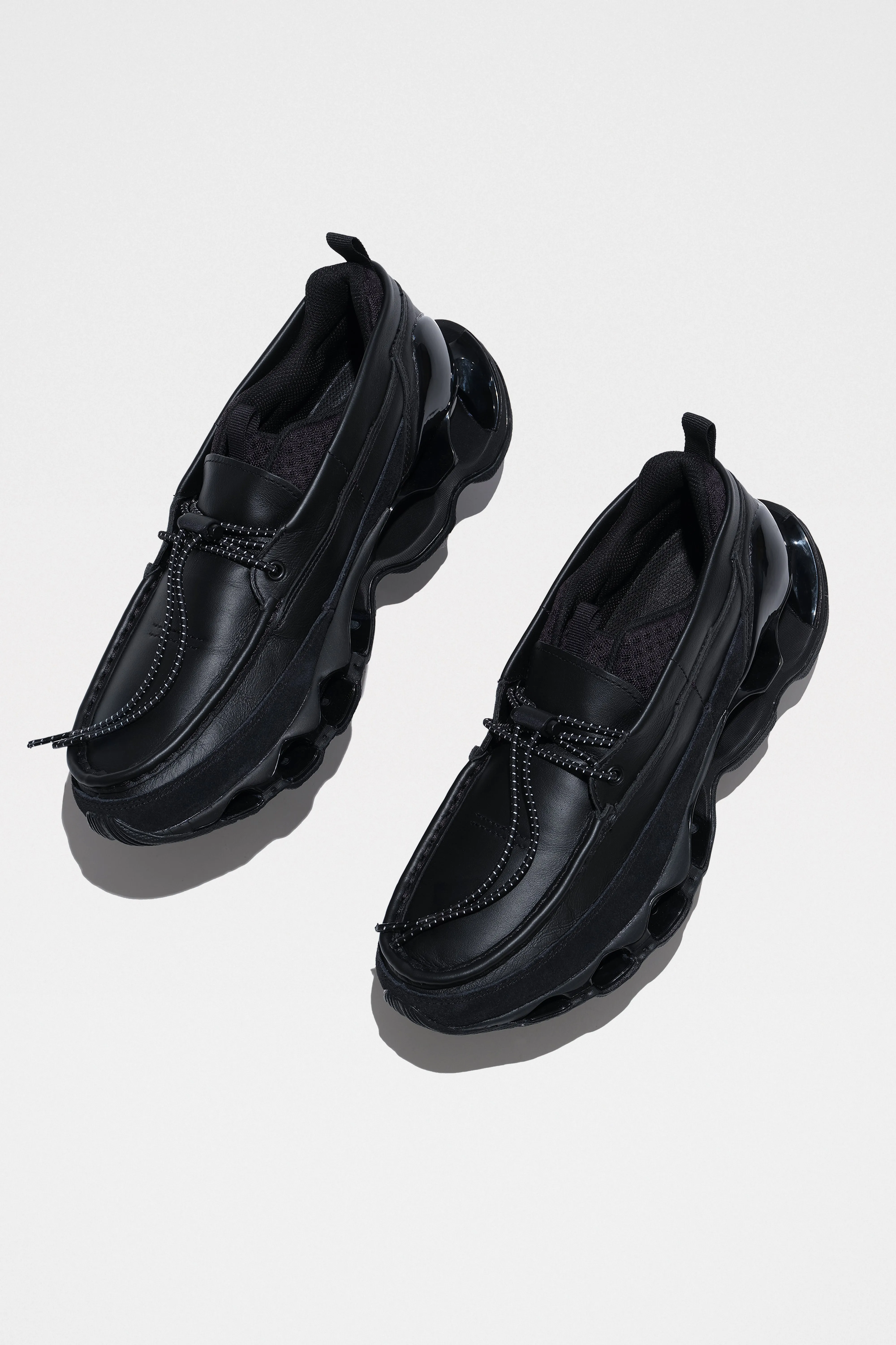 Mizuno Wave Prophecy Moc Black sold by Tres Bien product image thumbnail 3