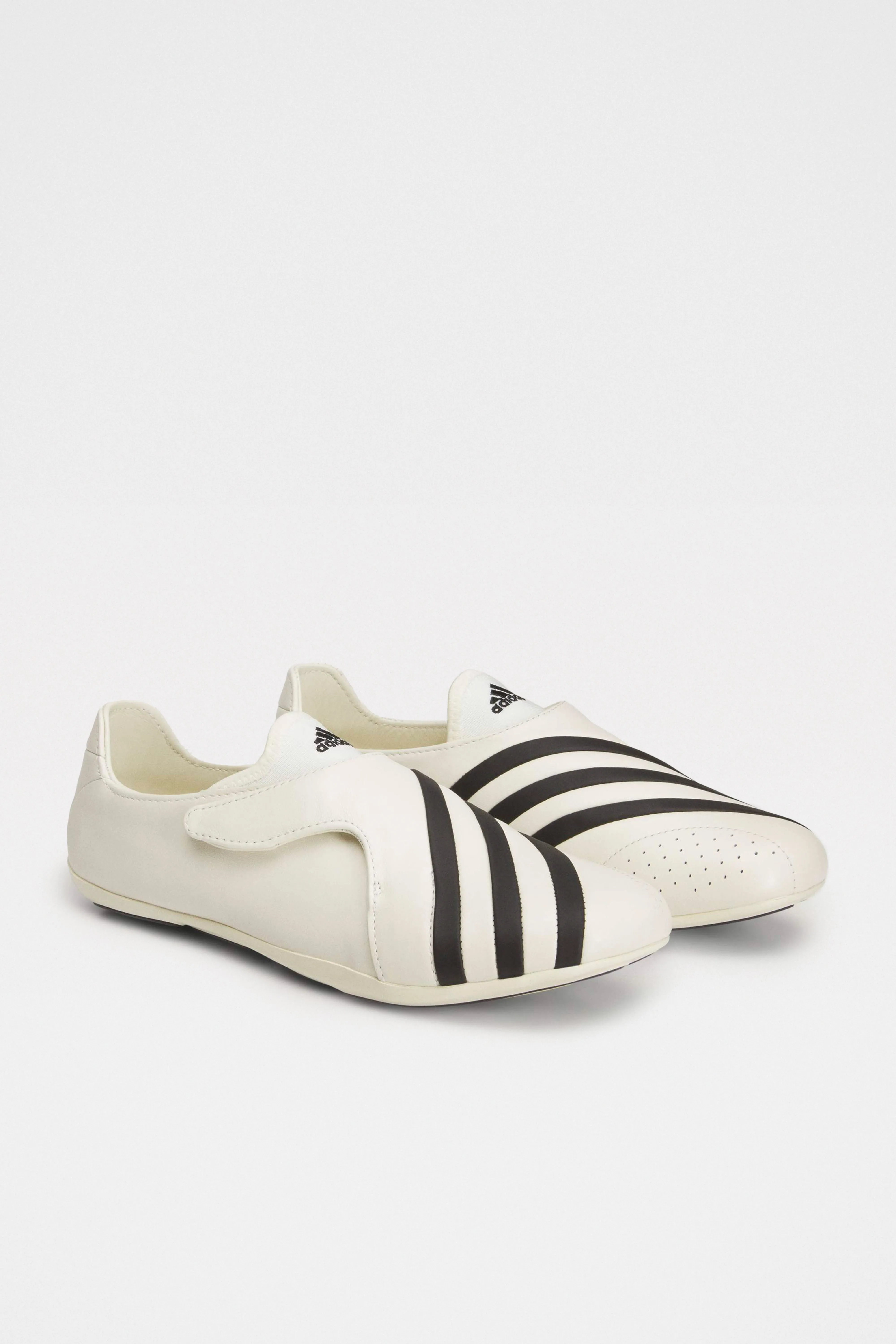 adidas Originals x Pharrell VIRGINIA Vario FLAT EARTHER Black / White sold by Tres Bien product image thumbnail 4