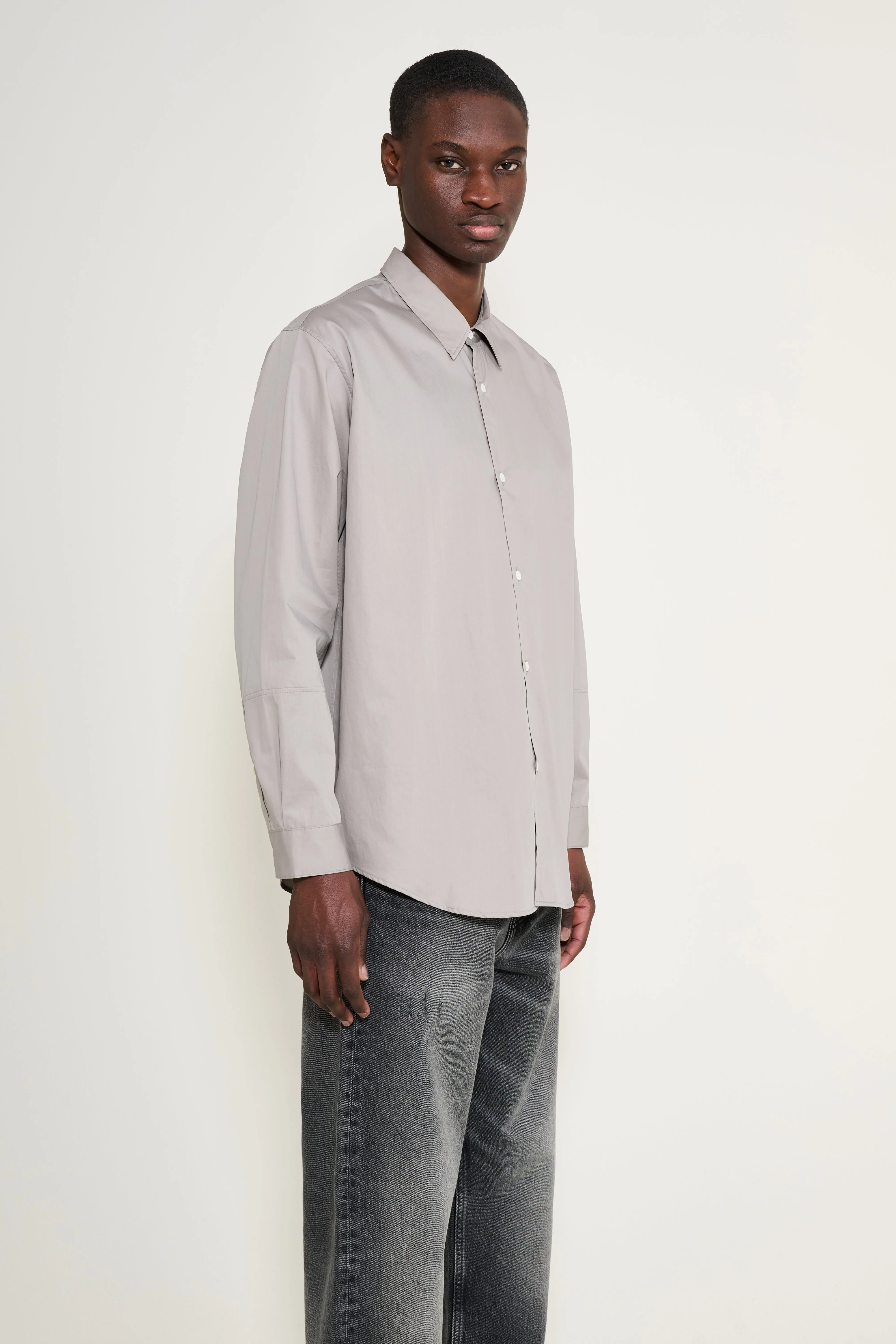 Lady White Co. Lynn Poplin L/S Shirt True Grey sold by Tres Bien product image thumbnail 4