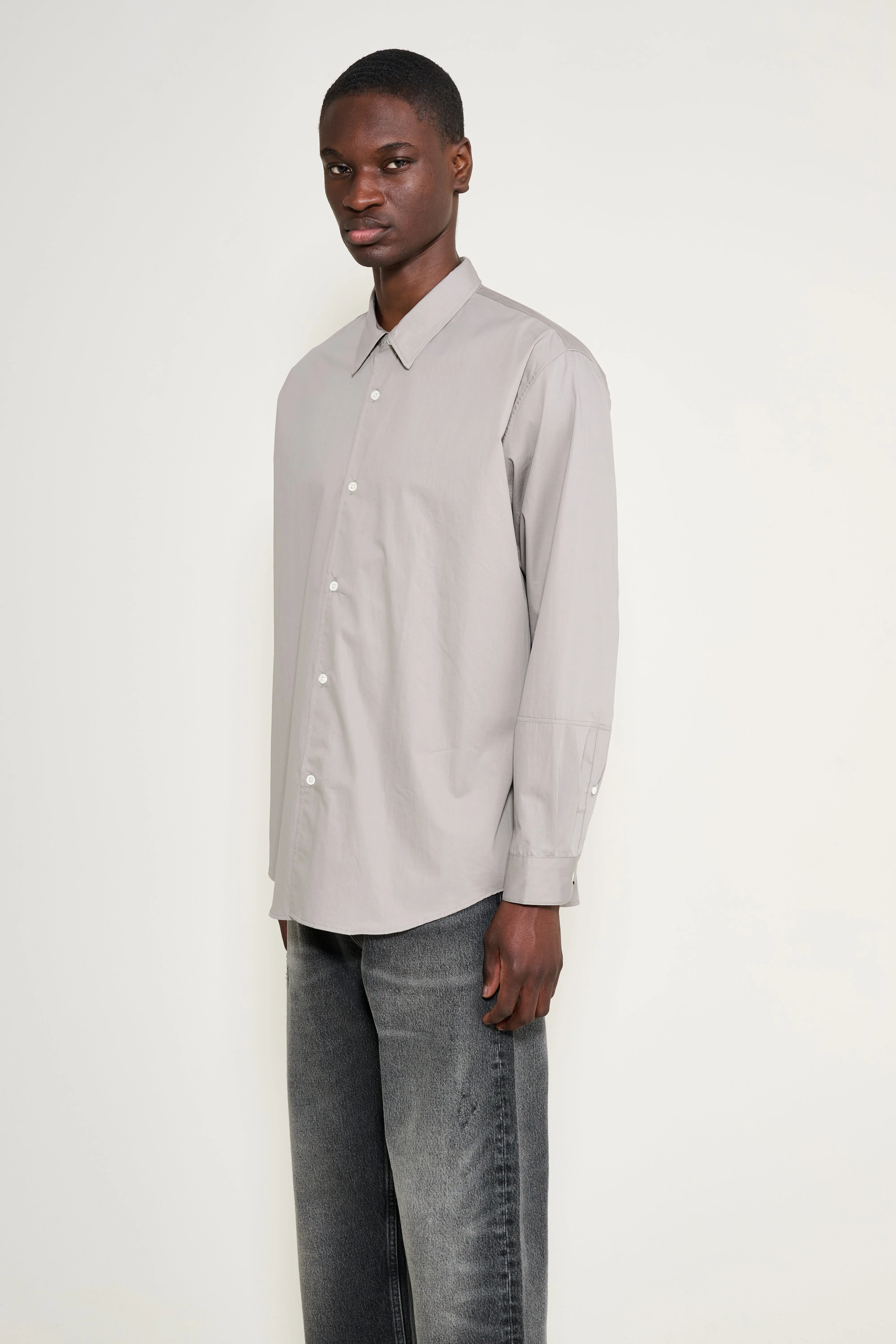 Lady White Co. Lynn Poplin L/S Shirt True Grey sold by Tres Bien product image thumbnail 2