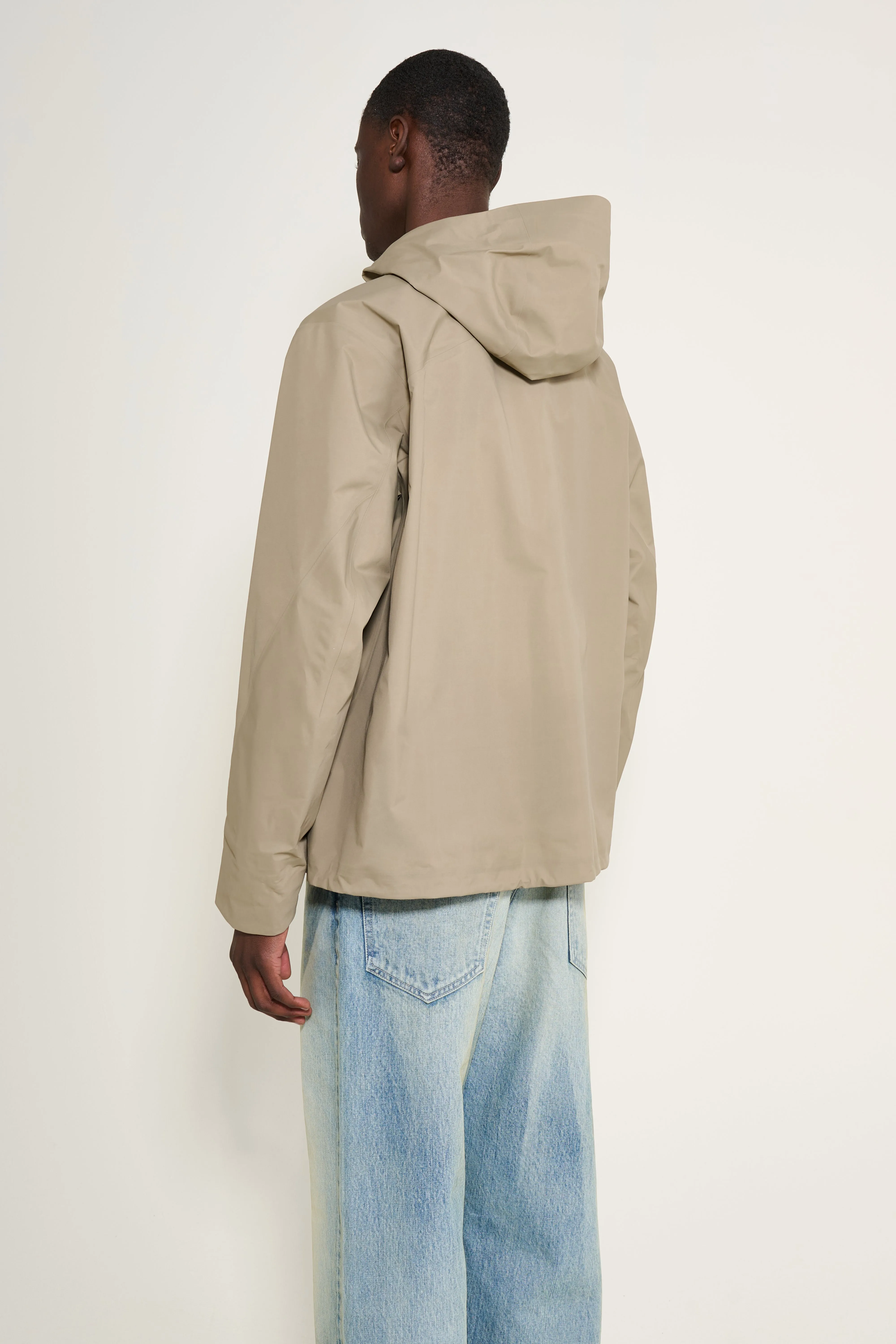 Arc'teryx Veilance Arris Jacket Light Gnosis sold by Tres Bien product image thumbnail 3