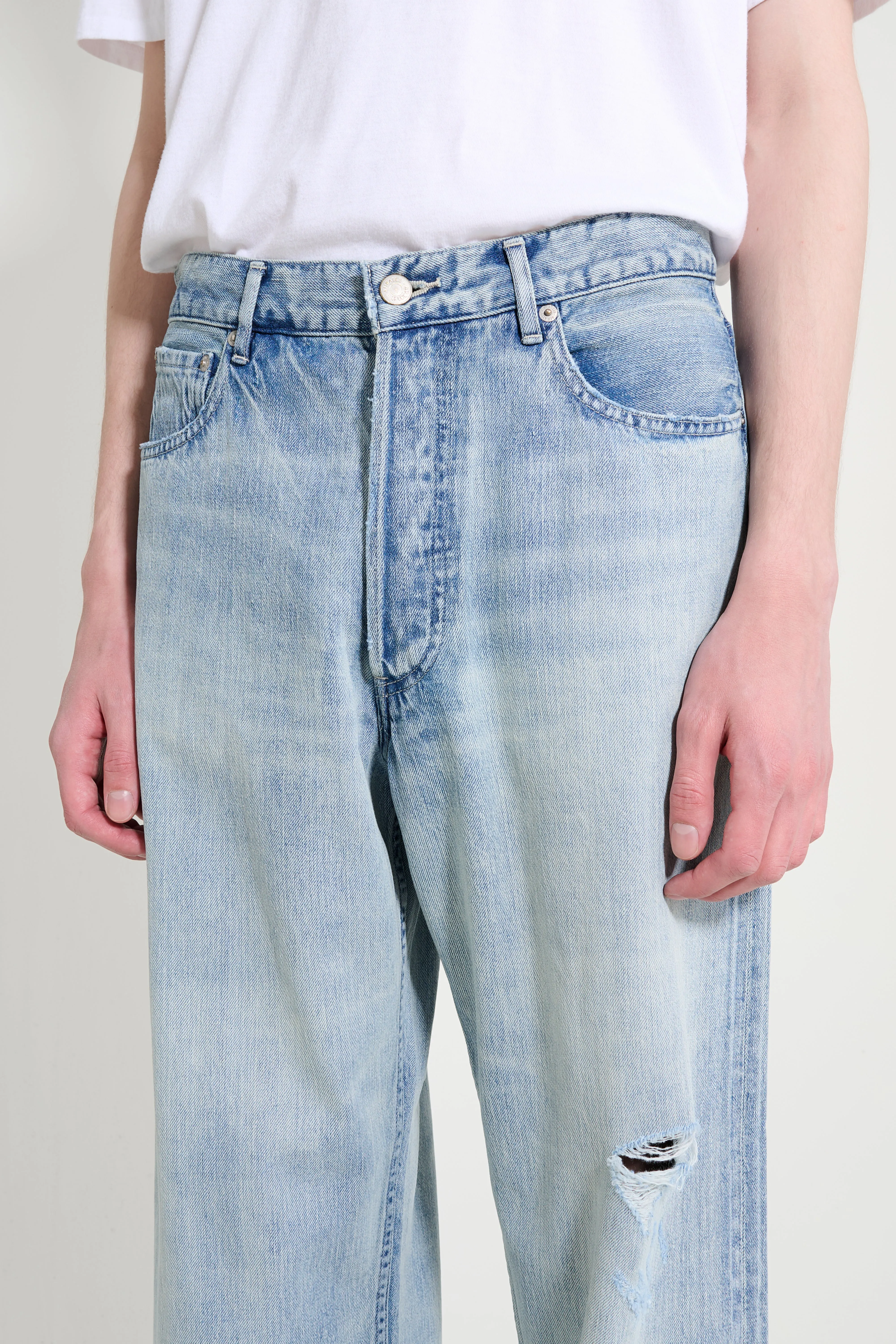 Auralee Faded Selvedge Light Denim Wide Pants Light Indigo sold by Tres Bien product image thumbnail 3