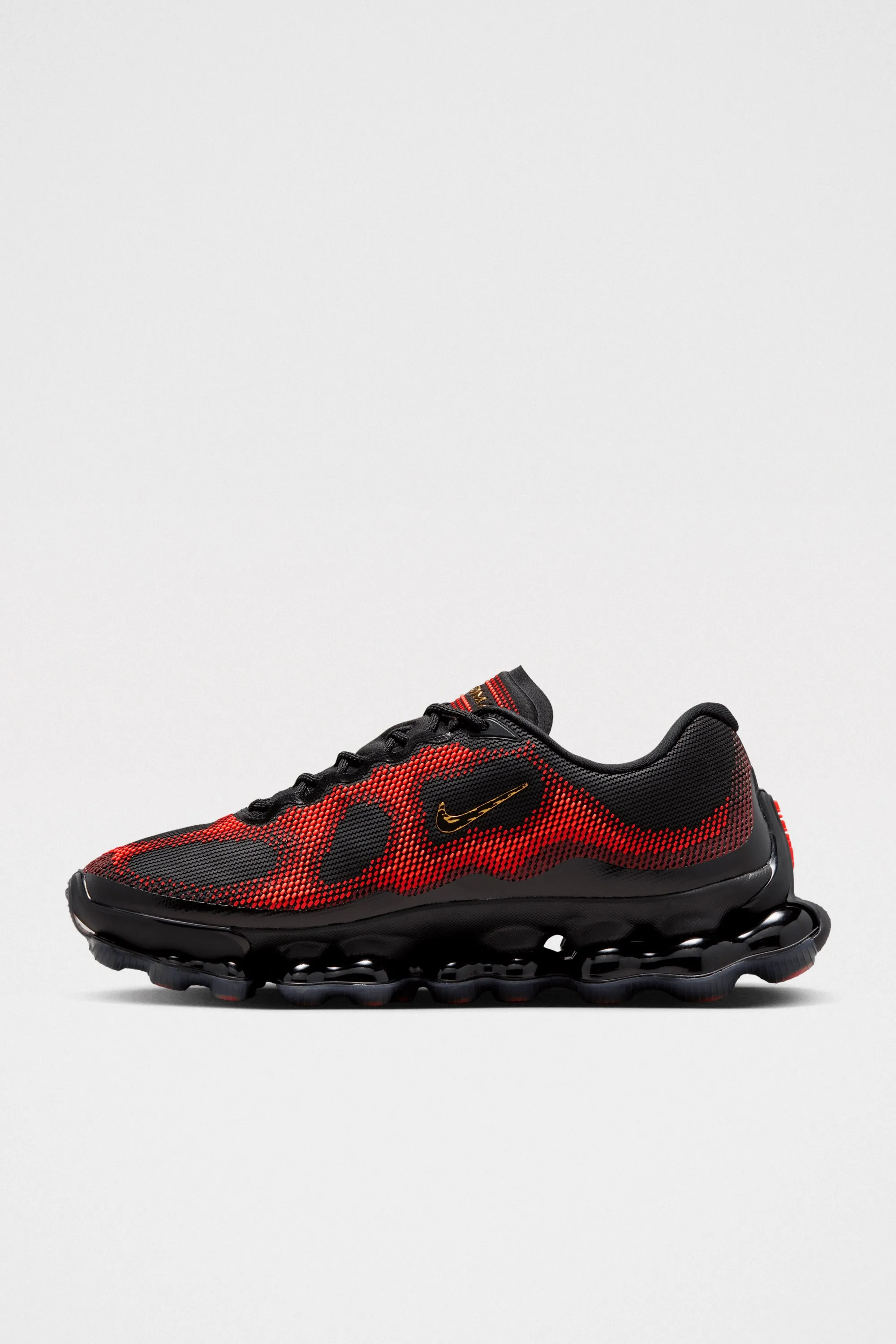 Nike Air Liquid Max Bright Crimson / Fire Red sold by Tres Bien product image thumbnail 2