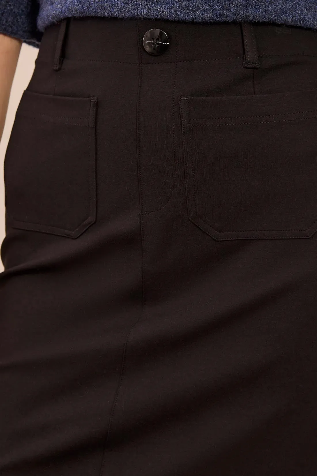 Signature Luxury Twill Pull-On Front Pockets Skirt-Black sold by Tribal product image thumbnail 4