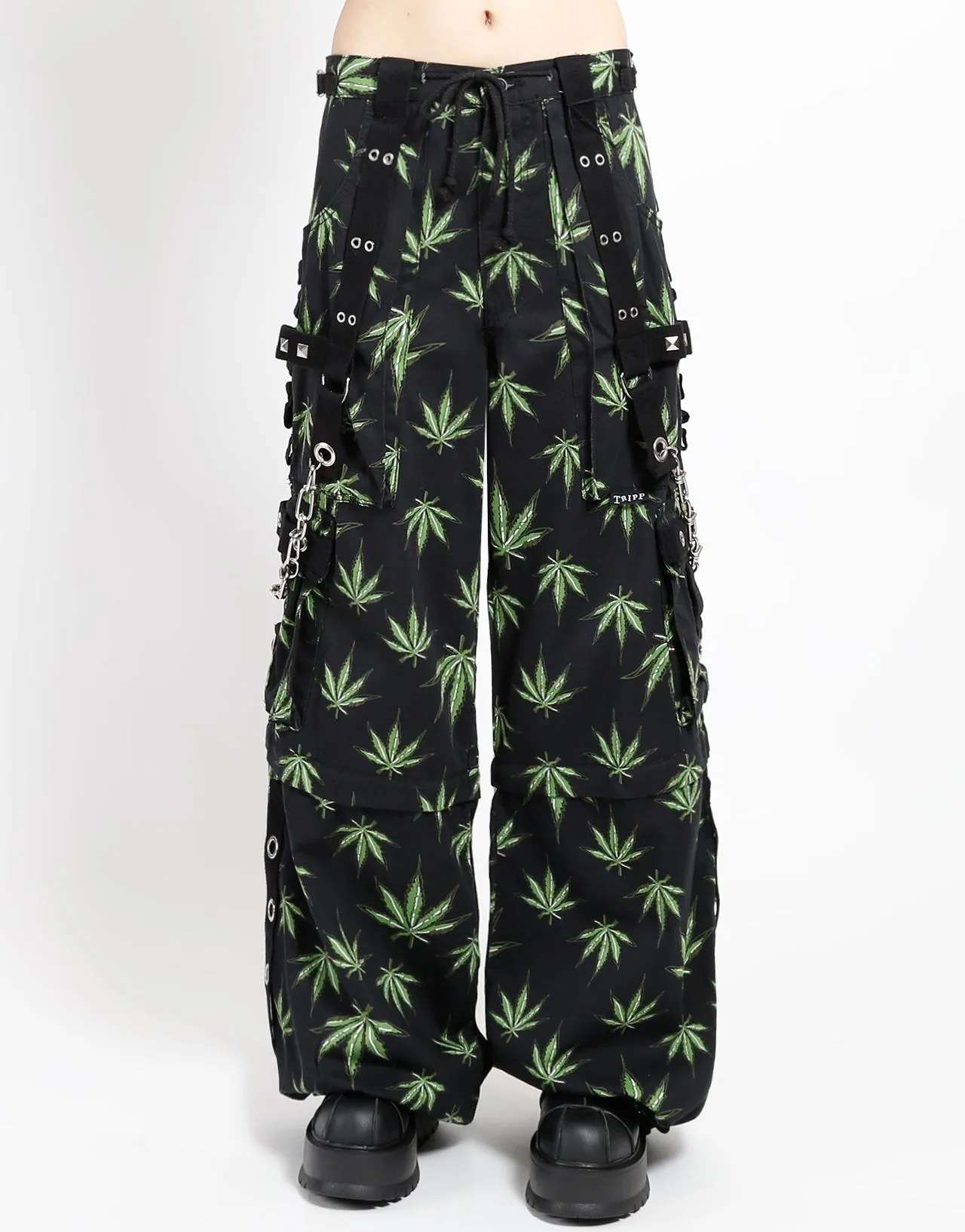 JUNGLELAND PANT GRASS sold by Tripp nyc