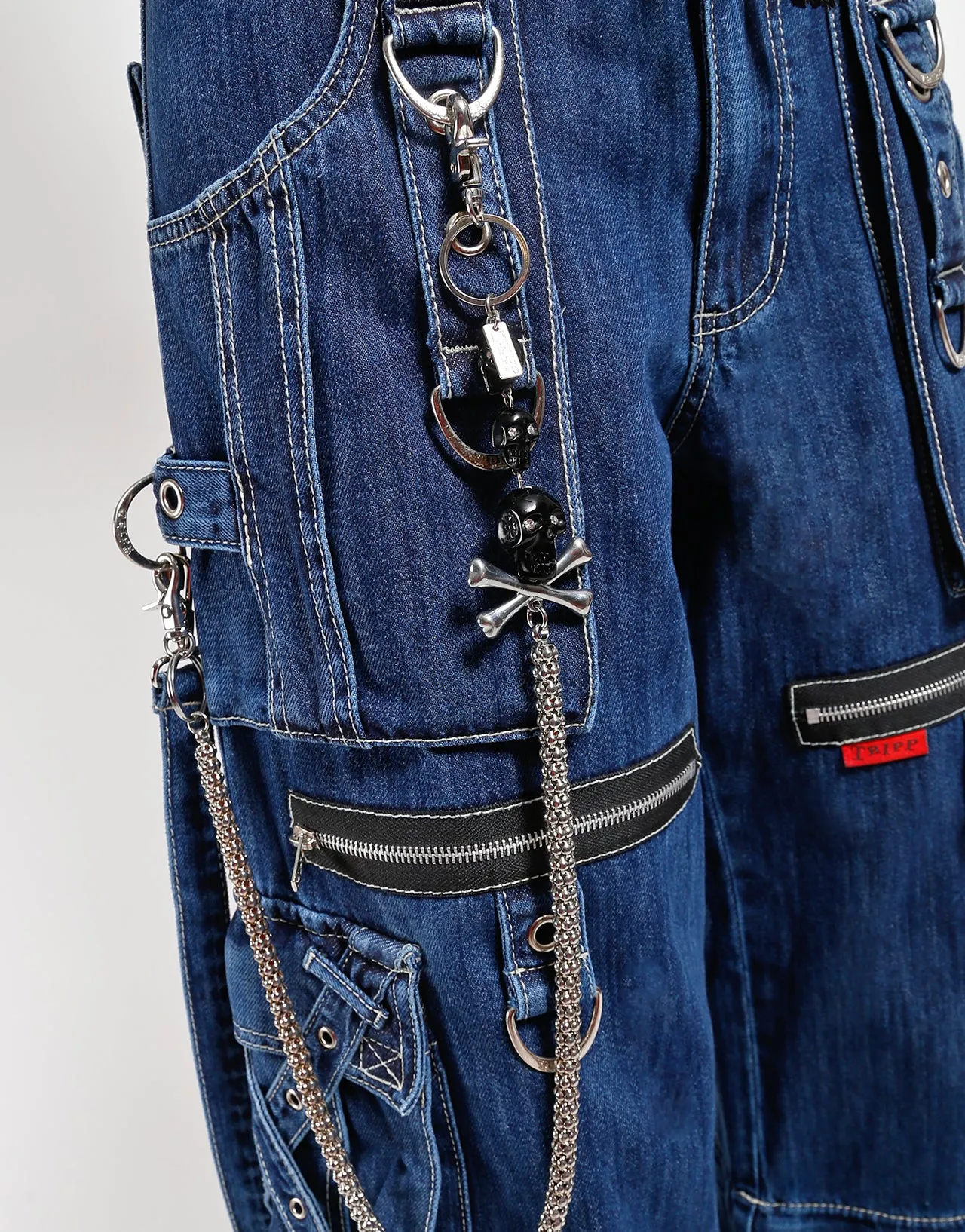 TRIPLE SKULL CHAIN SILVER sold by Tripp nyc product image thumbnail 2