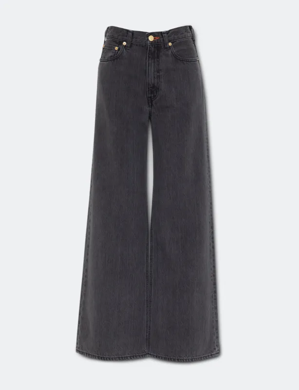 The Amber Jean Solid Black 3year sold by Tu es mon TRESOR